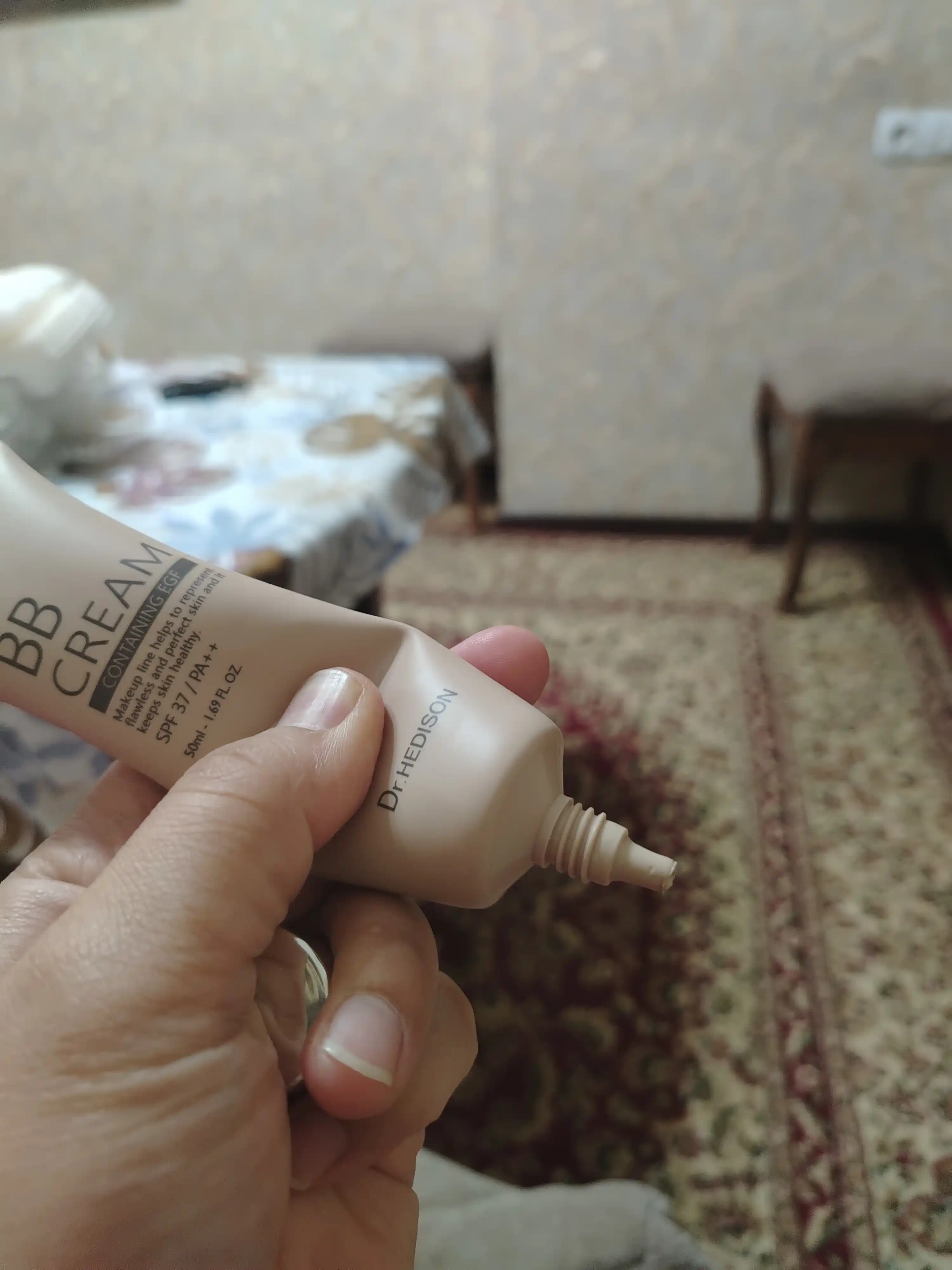 BB крем, тональный с пептидами, Dr. Hedison BB cream SPF 37/PA++ 50 ml