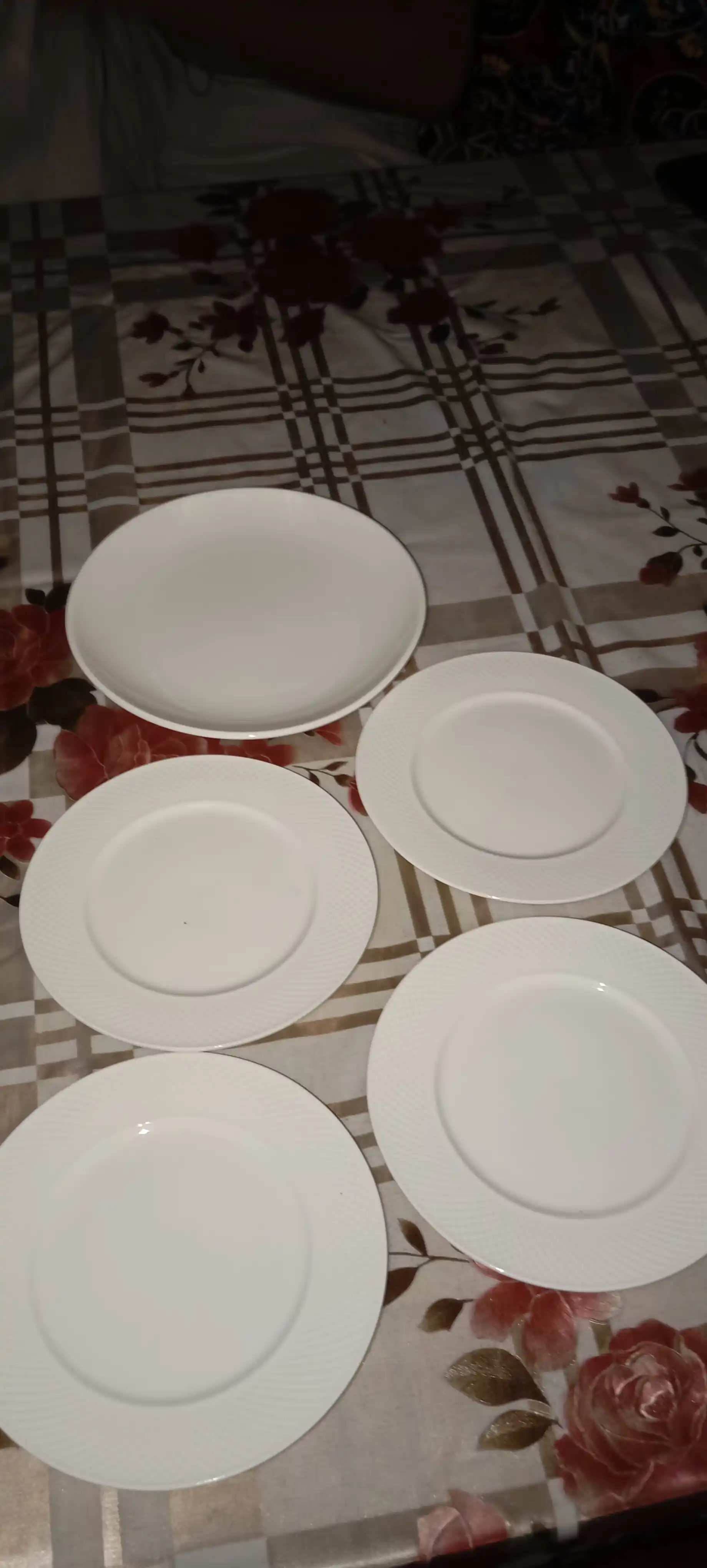 Тарелка круглая с вафельным узором, 15.5, 18, 20, 23, 25,5 см