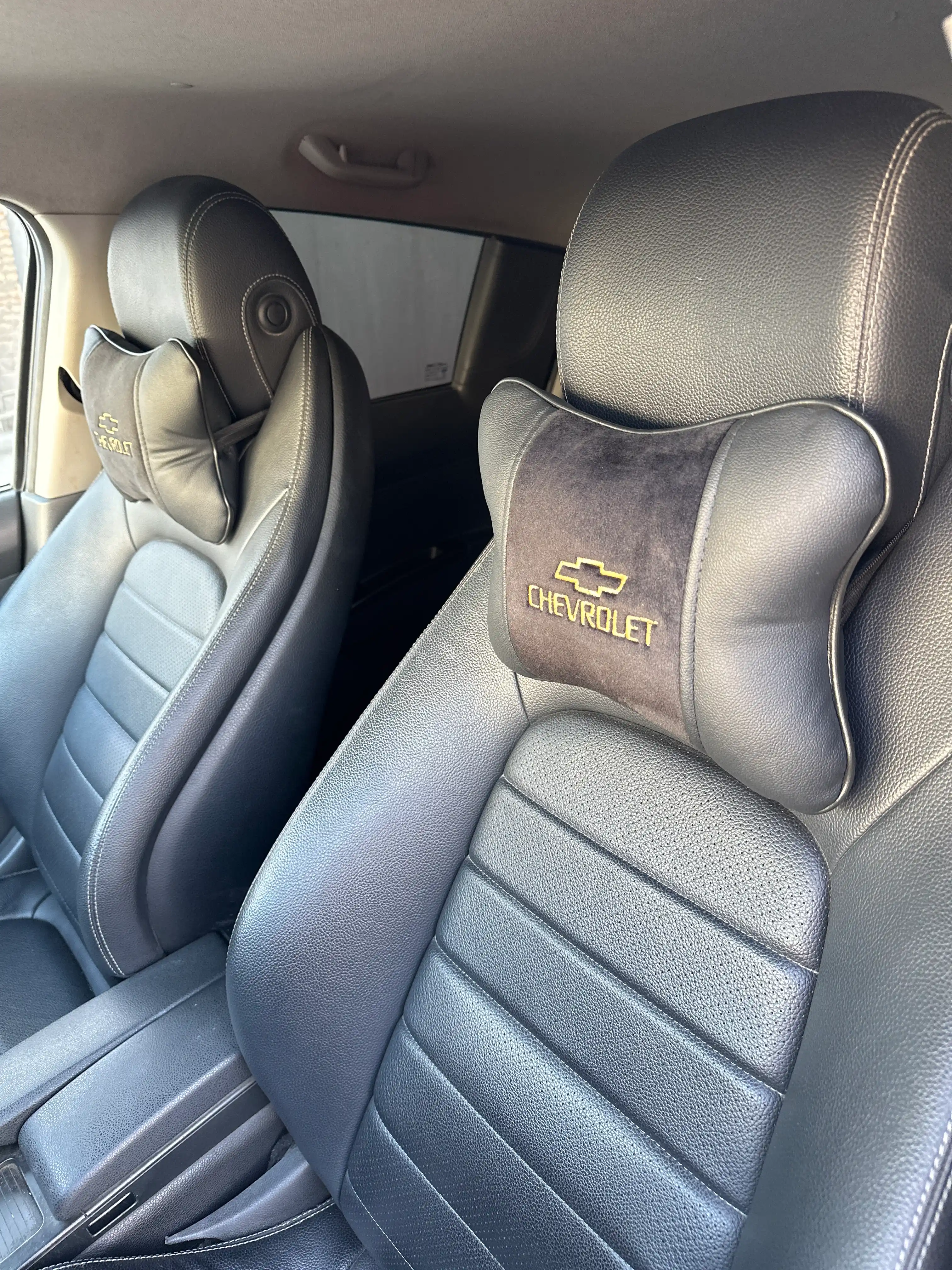 Подушка (2шт) на подголовник автомобиля, Chevrolet, аксессуар