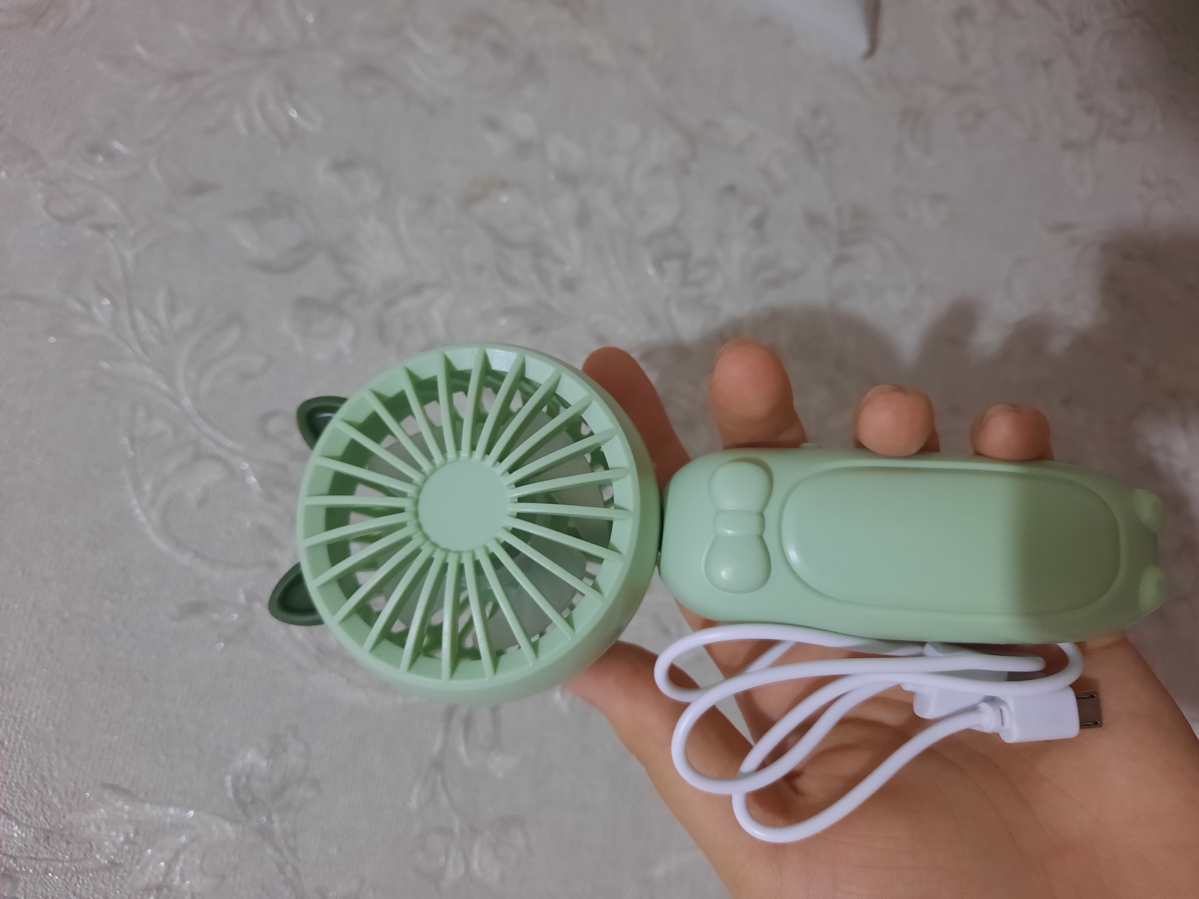 Мини вентилятор ручной, настольный, USB портативный, компактный