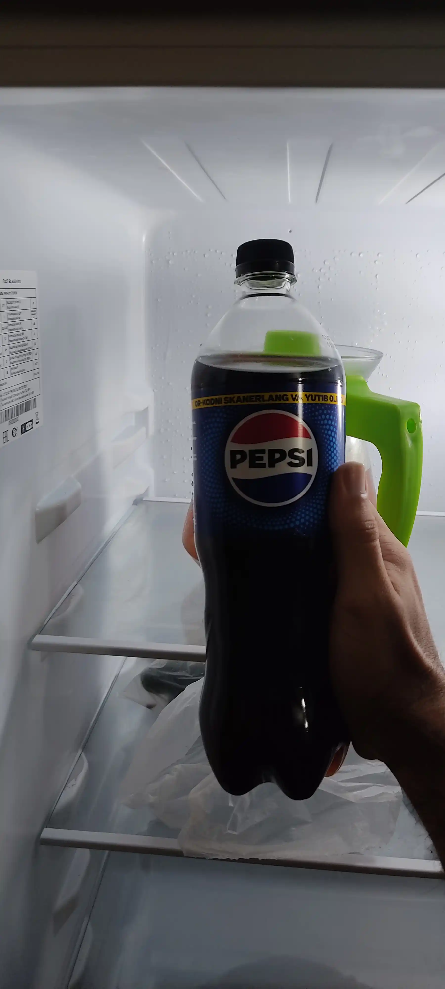 Gazlangan ichimlik Pepsi, 1 litr