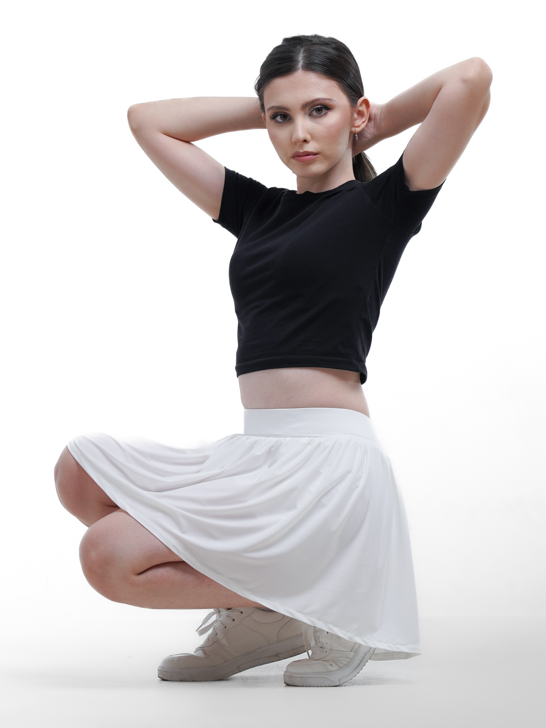 Xizmatkorning yubkasi ostida Xizmatkorning yubkasi ostida