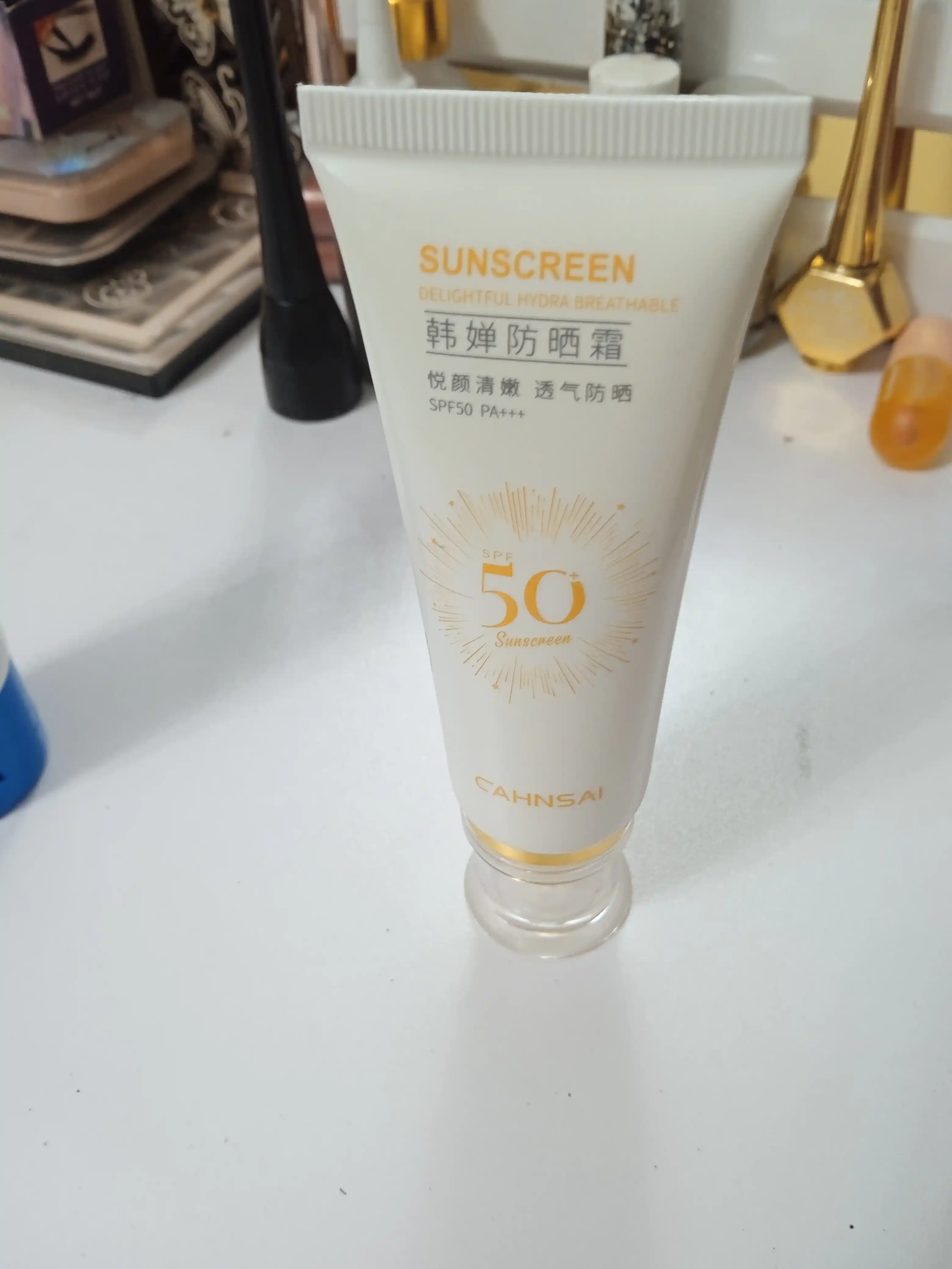 Quyoshdan himoya qiluvchi krem, yuz va tana namlovchi, suvga chidamli, SPF 50 PA++