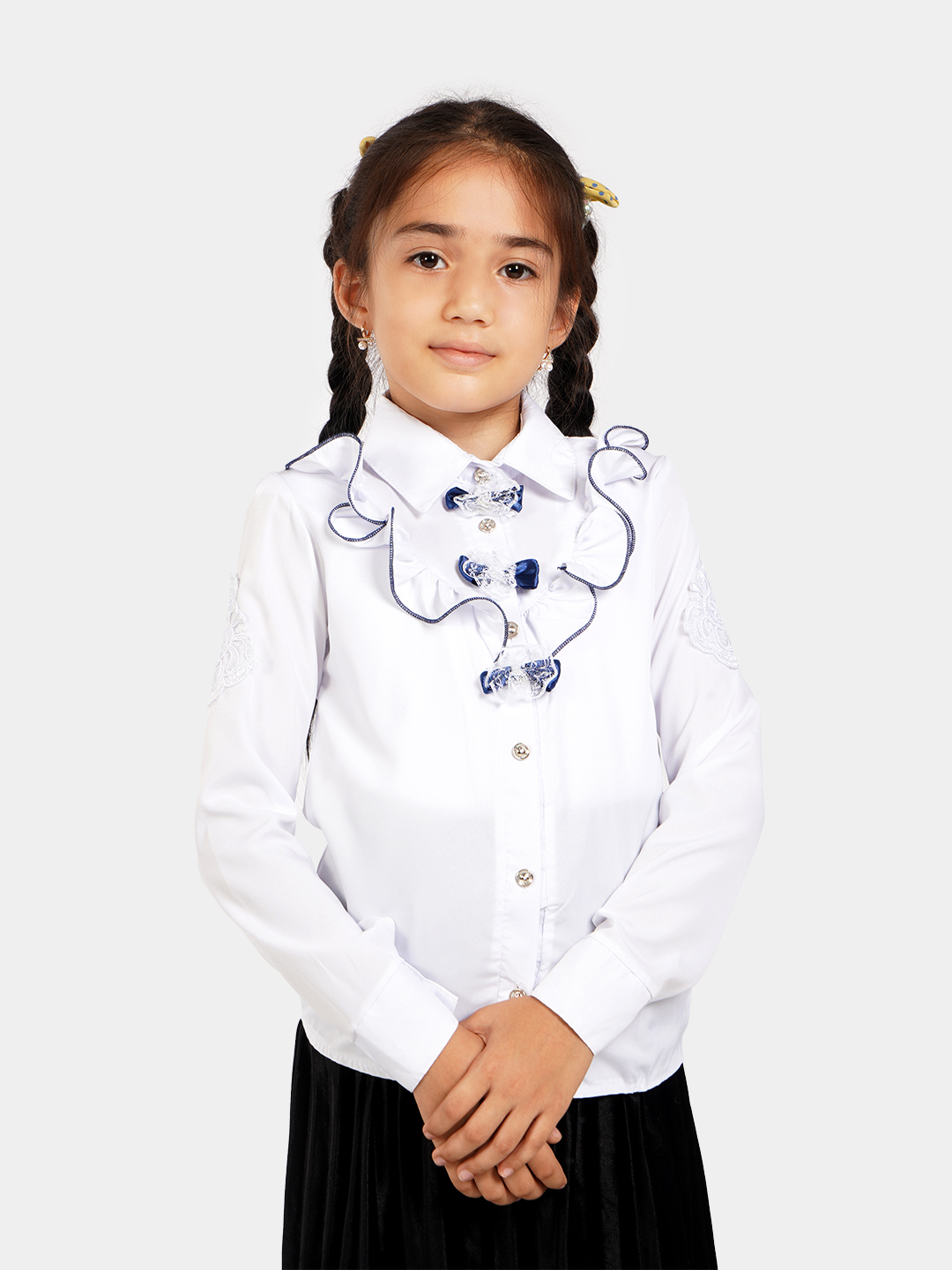 Jinsiy qiz mitti Eshakda sikilish