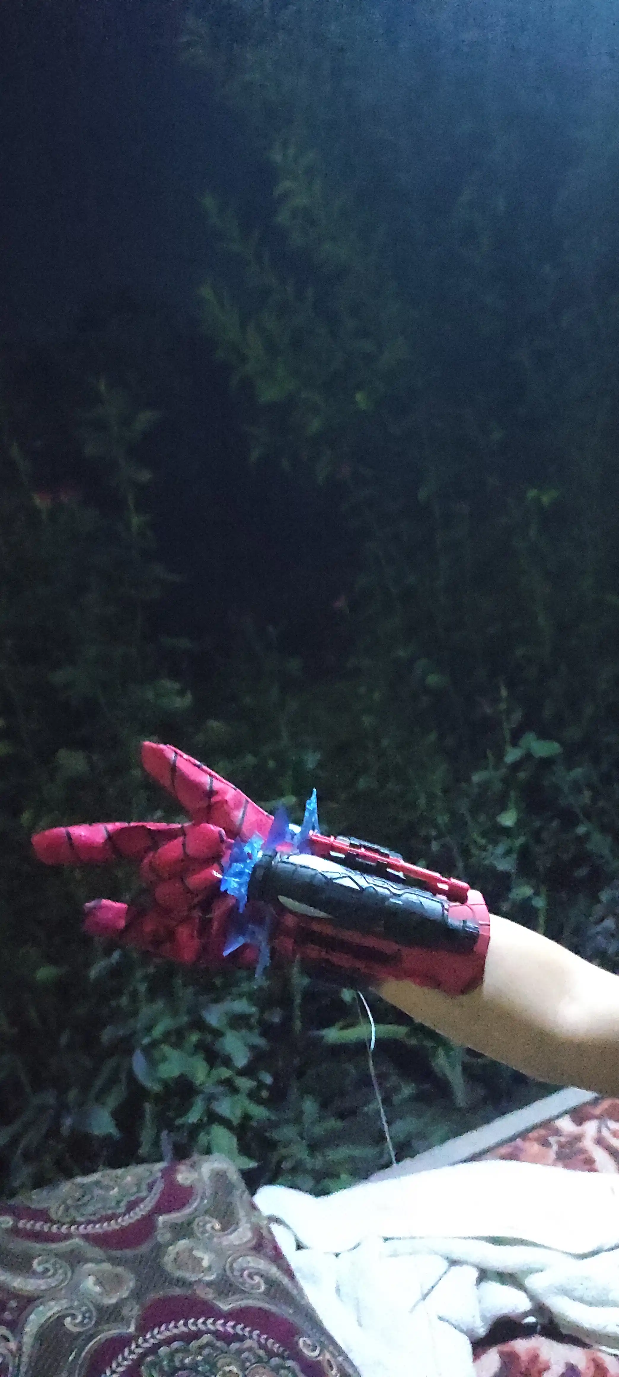 O'rgimchak odam blasteri: o'q otuvchi qo'lqop - Bolalar uchun Spider Man o'yinchog'i