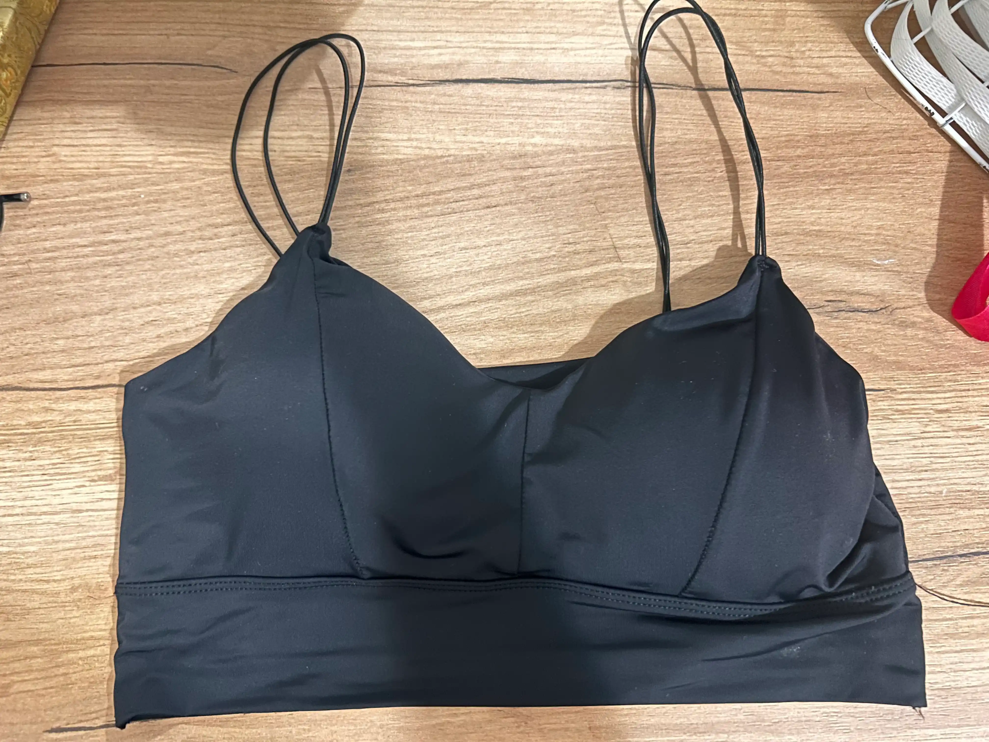 Ayollar uchun oddiy top, qisqa top, qizlar uchun top, krujkali top, mayka