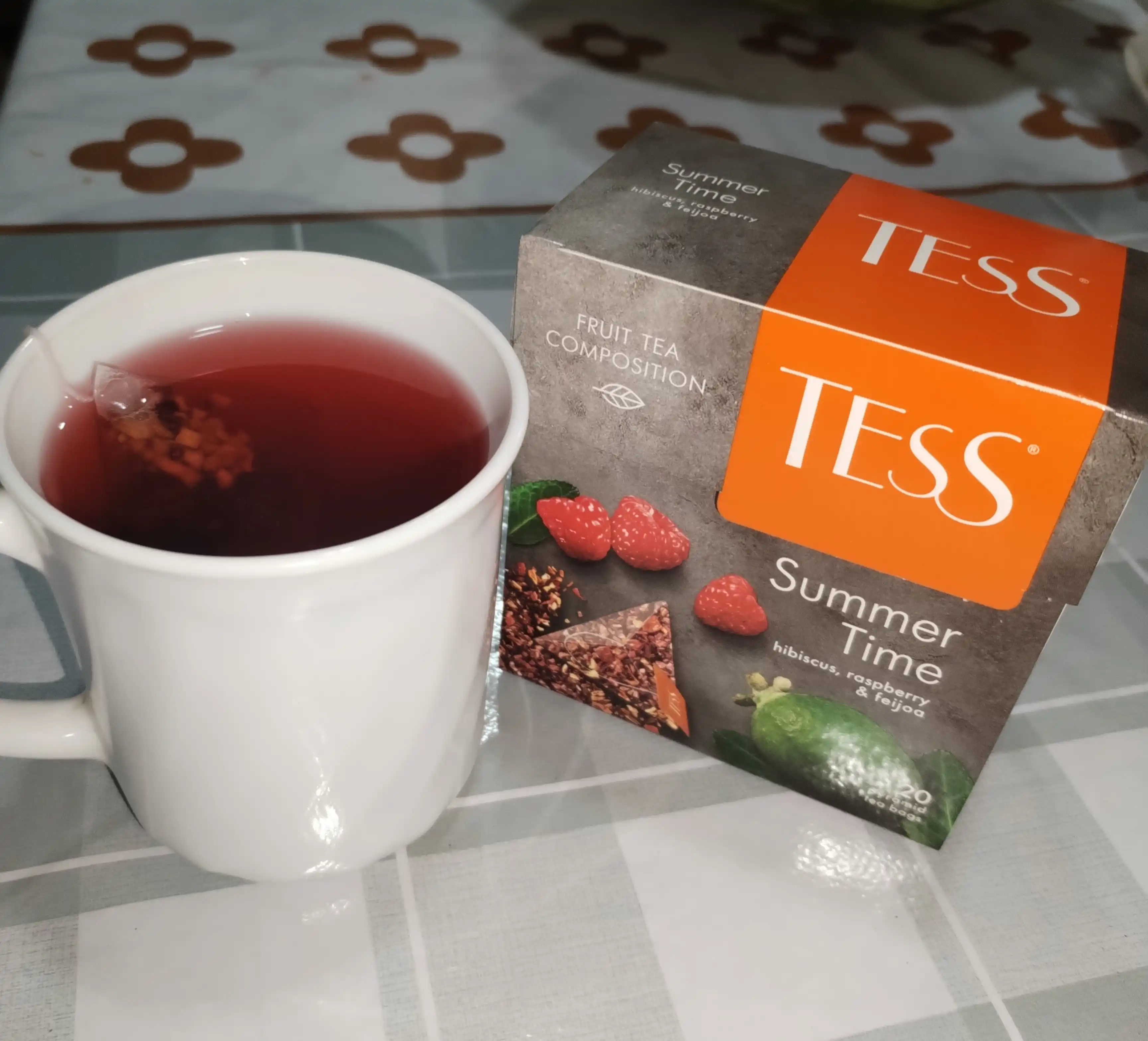 Qora choy Tess Summer time piramidalarda, 1.8 gr * 20 dona