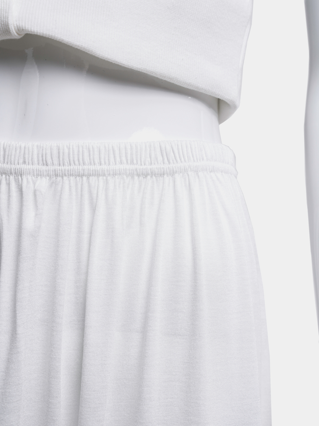 Porno bir toshakda uxlashi kerak edi Anastasiya Zavorotnyuk hojatxonada jinsiy aloqa