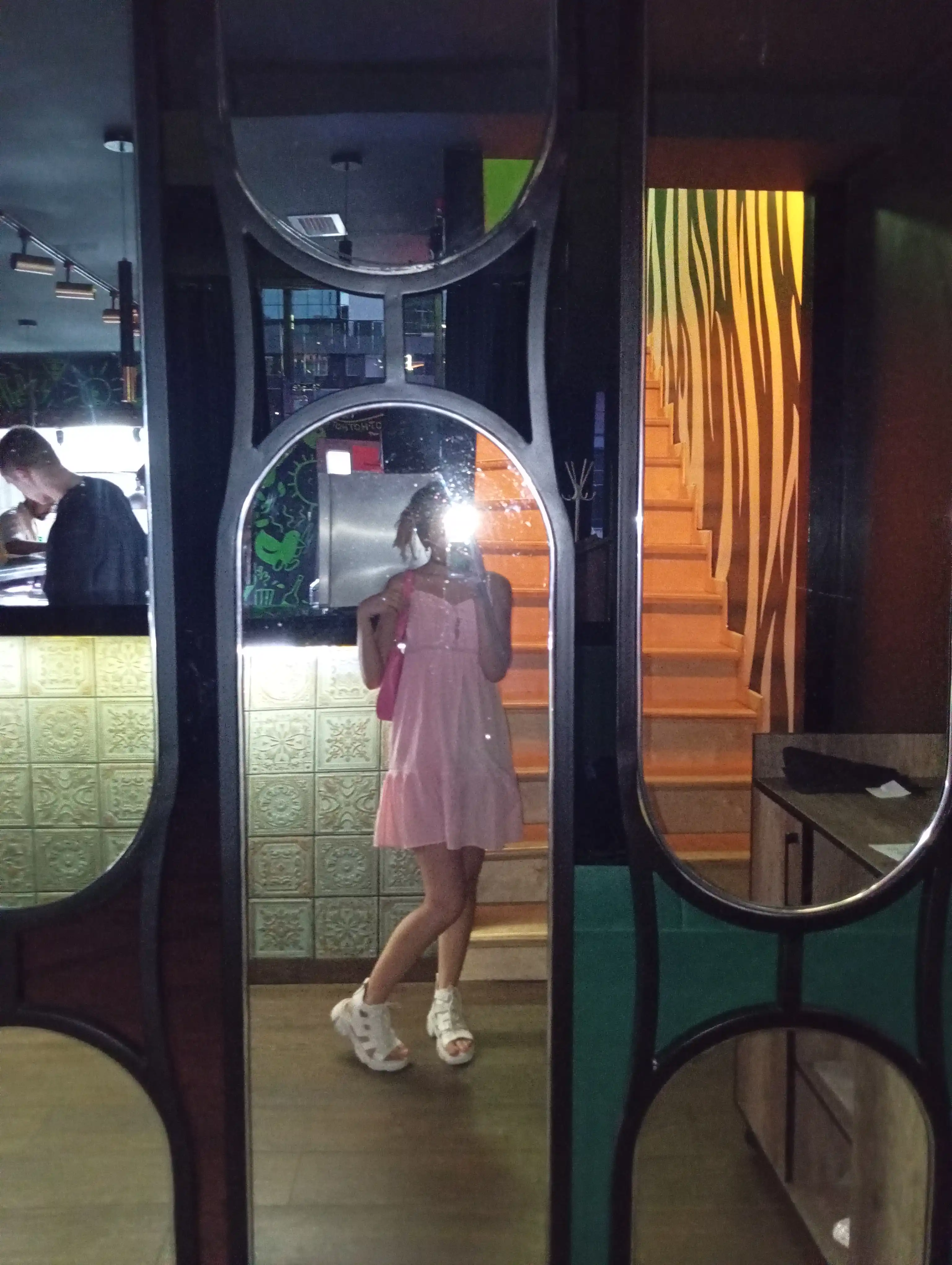 Ayollar uchun sarafan yupqa tasmali Selfie