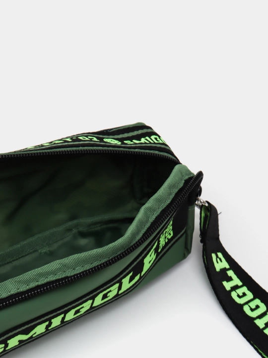 Maktab qalam qutisi Smiggle