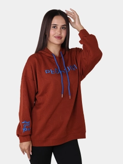 Бордовый