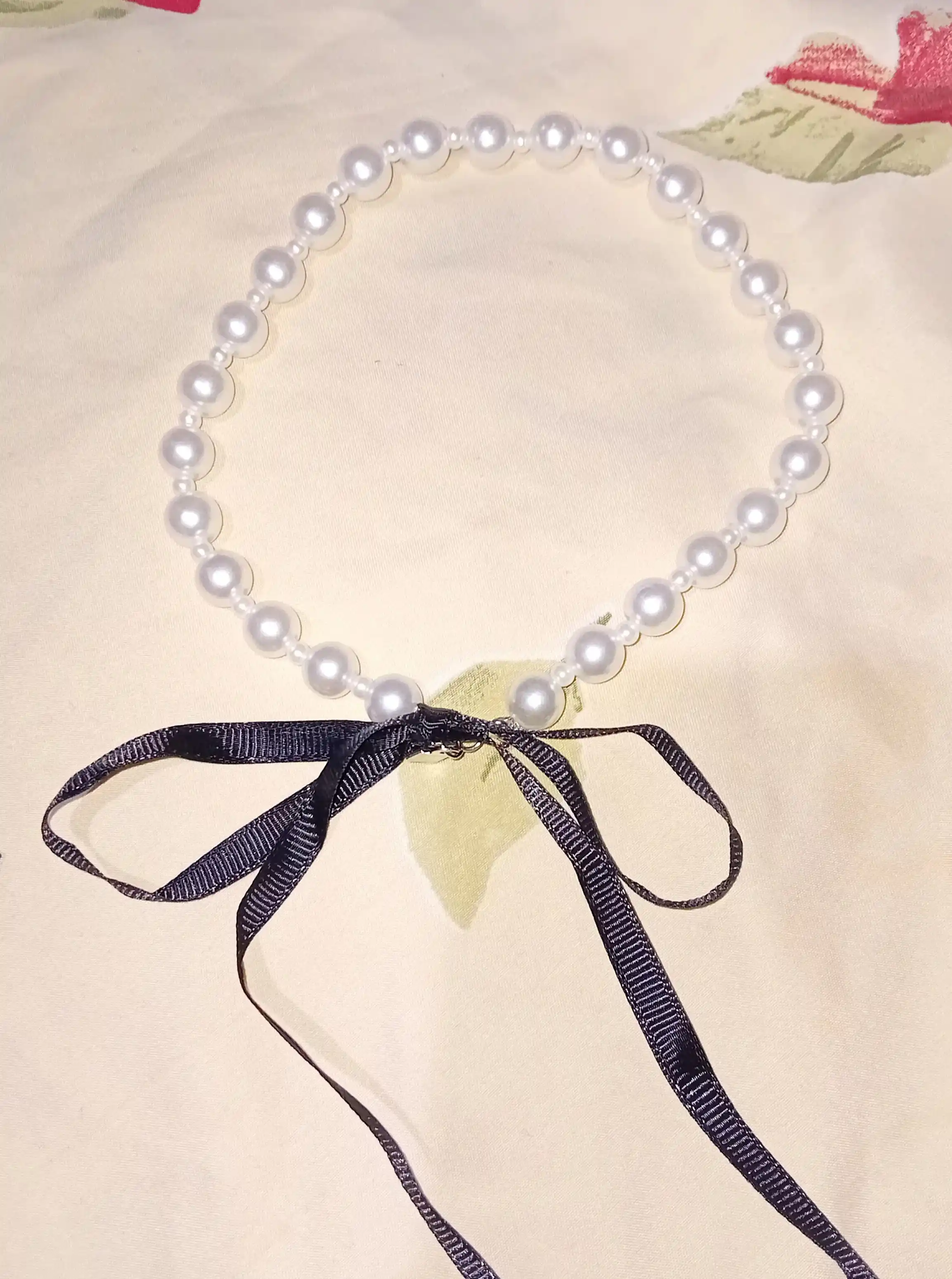 Ayollar choker marvarid marjonlari