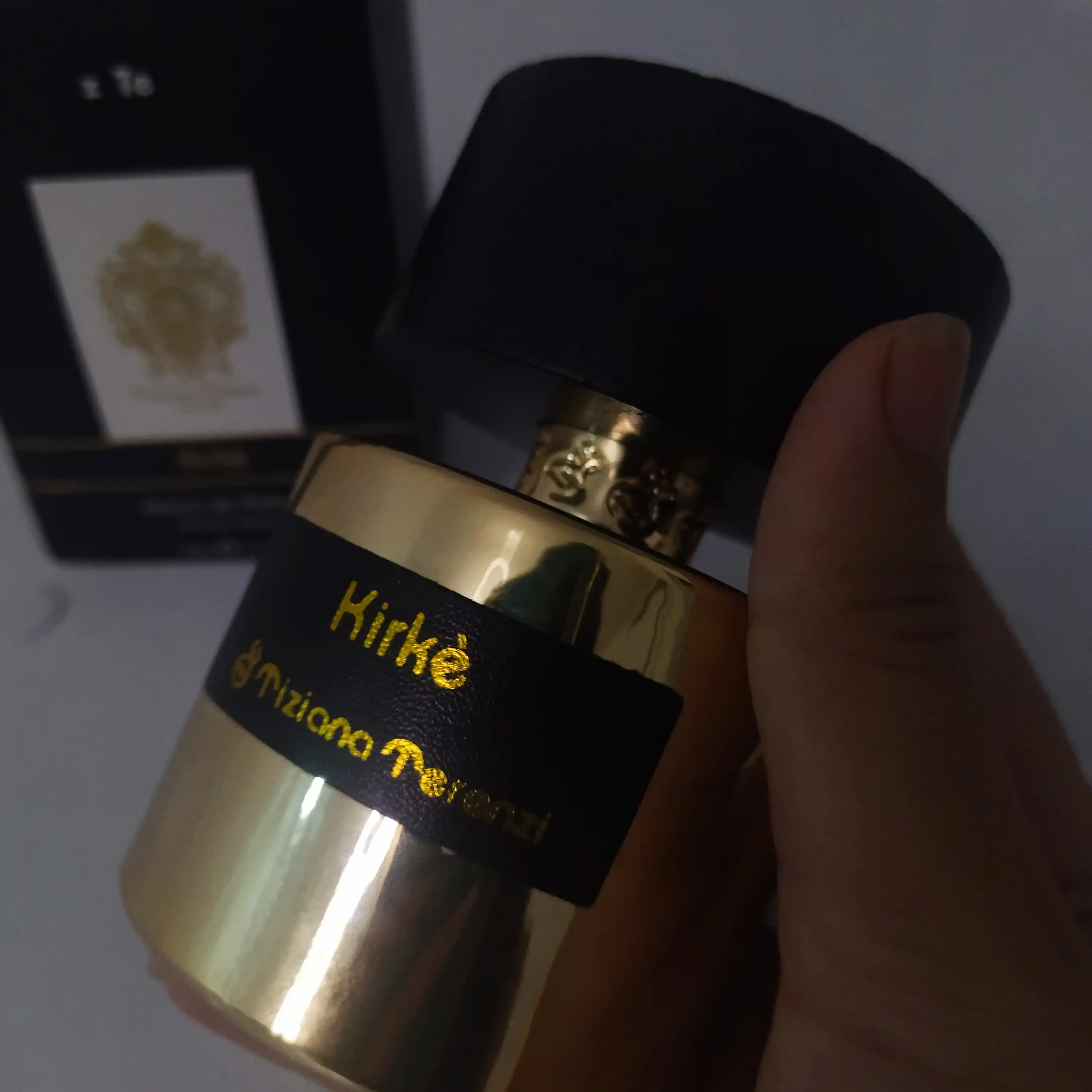 Erkaklar va ayollar uchun atir "Kirke", 100 ml