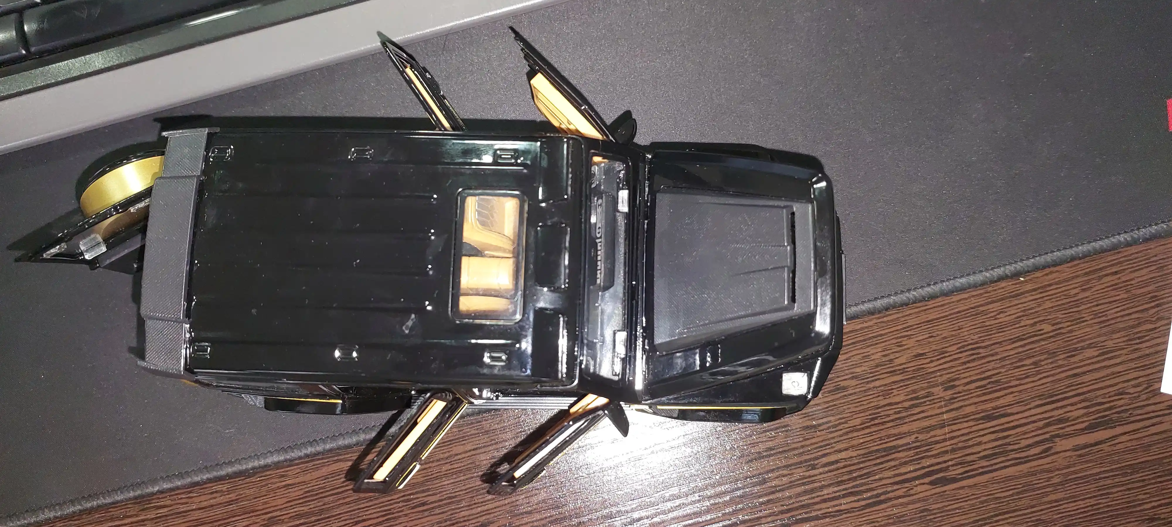 Metall o'yinchoq avtomobil Mercedes, Gelik, bolalar uchun