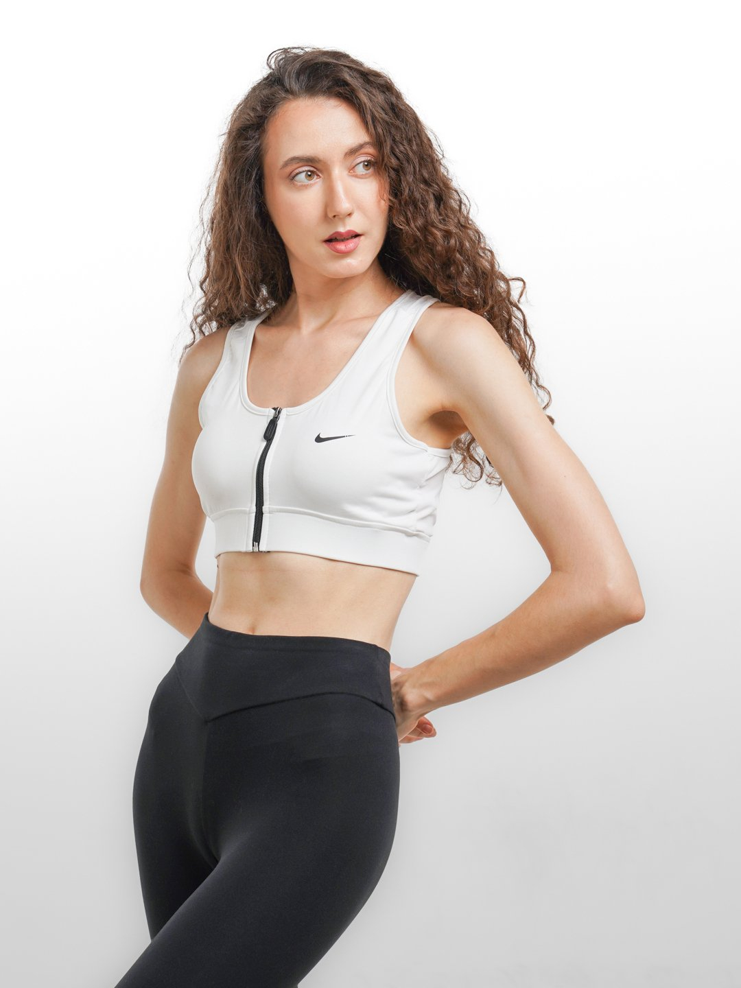 Rus poyezdi hojatxonasida porno