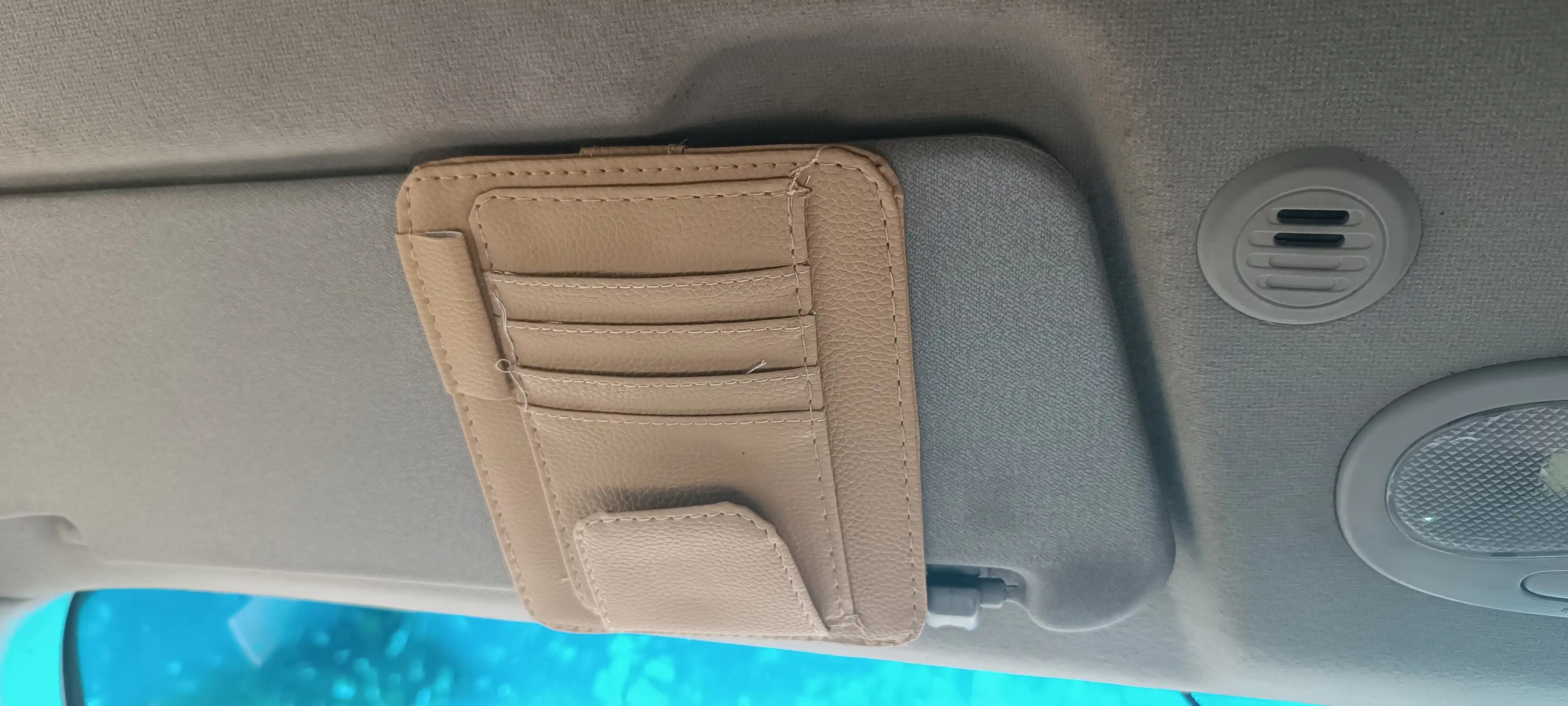 Avtomobil ko'p funktsiyali teri mikrofiber karta ushlagichi