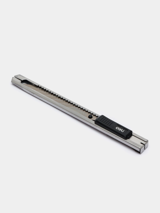 Kantselyariya pichog'i 9 mm 30 gradus 2034 Deli