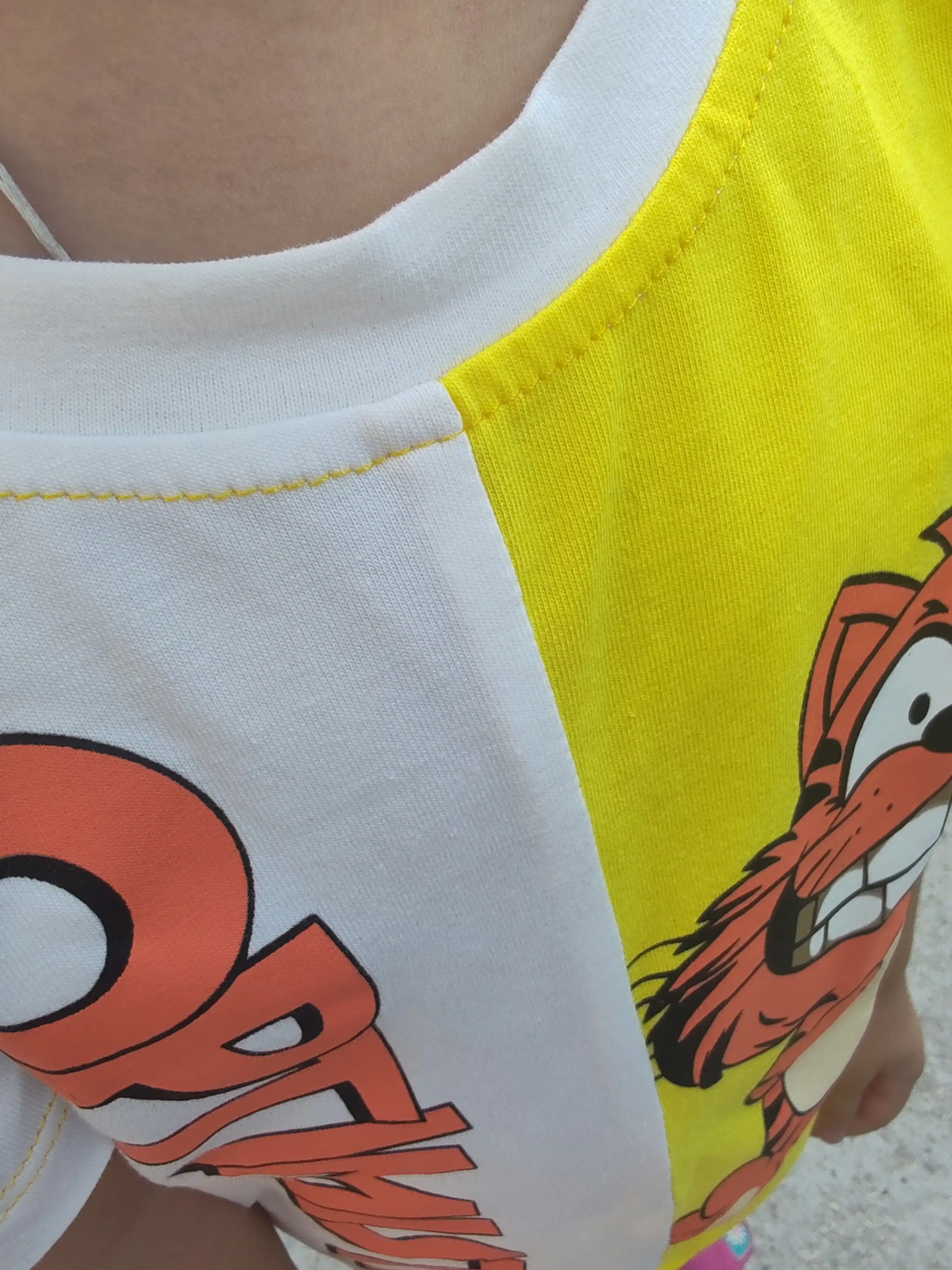 Ikki qismli bolalar to'plami GARFIELD, shortilar va futbolka