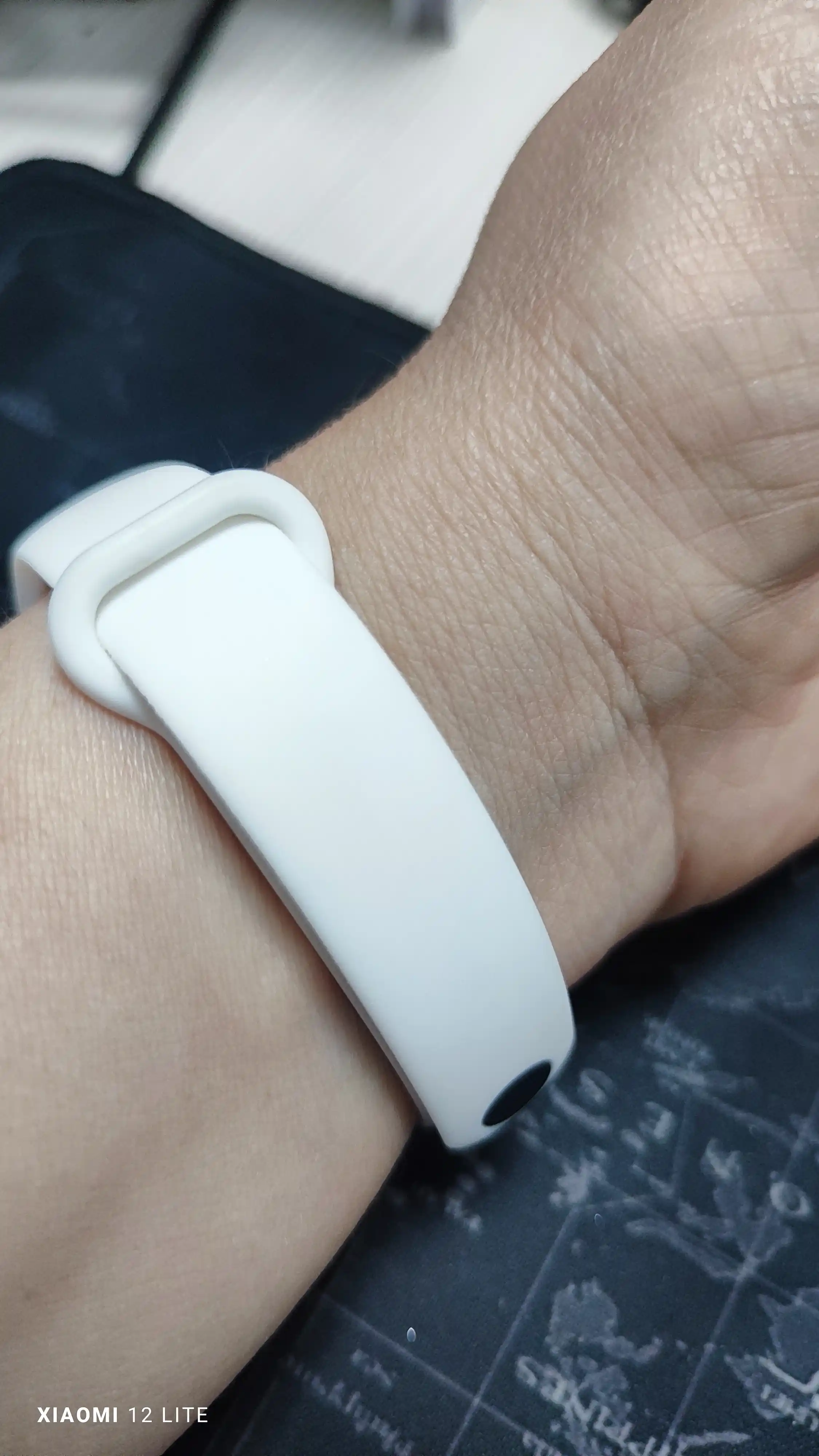 Ремешок для часов Xiaomi Mi Band 5/6/7 силиконовый