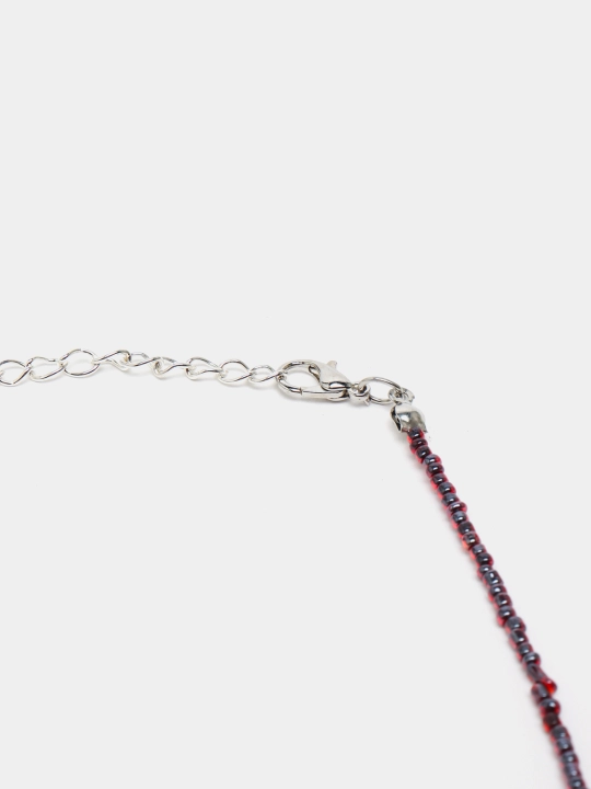 Marvarid yulduzlari va oy bilan granat munchoqlardan yasalgan choker