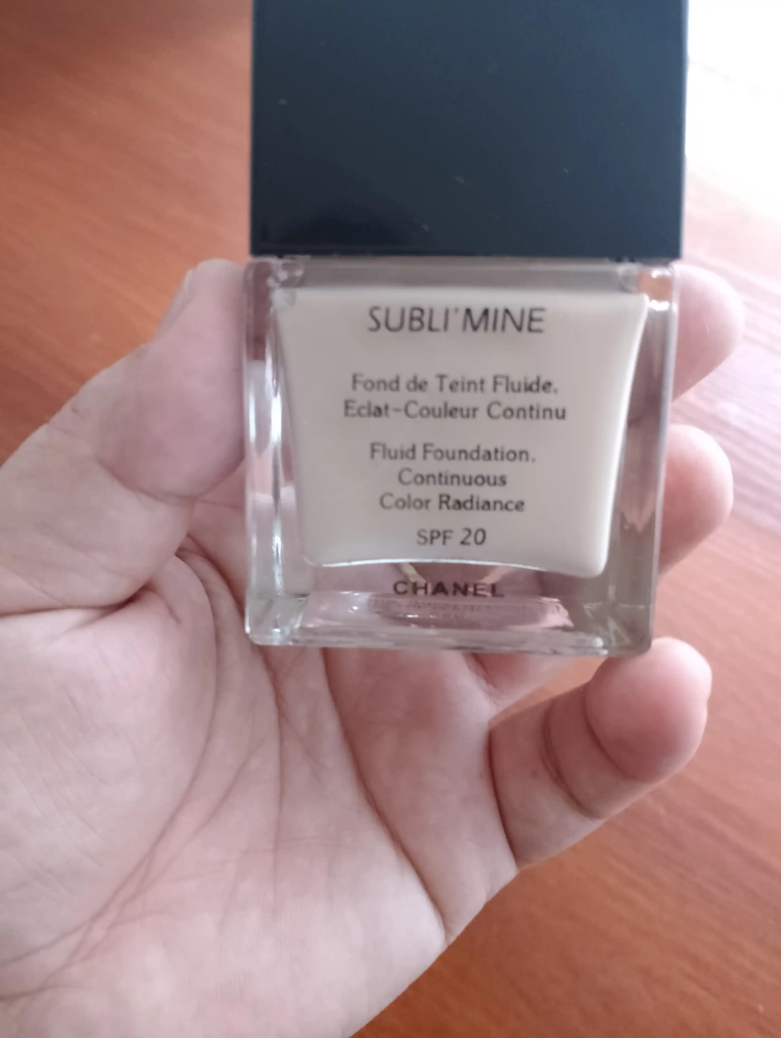 Тональный крем для лица Subli'mine SPF 20