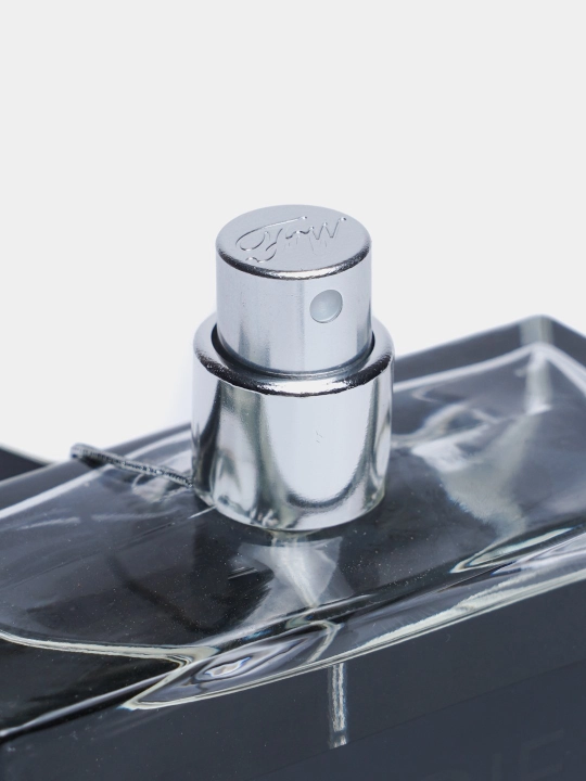 Parfyumlangan suv Magie Noire, erkaklar uchun atir, 100 ml