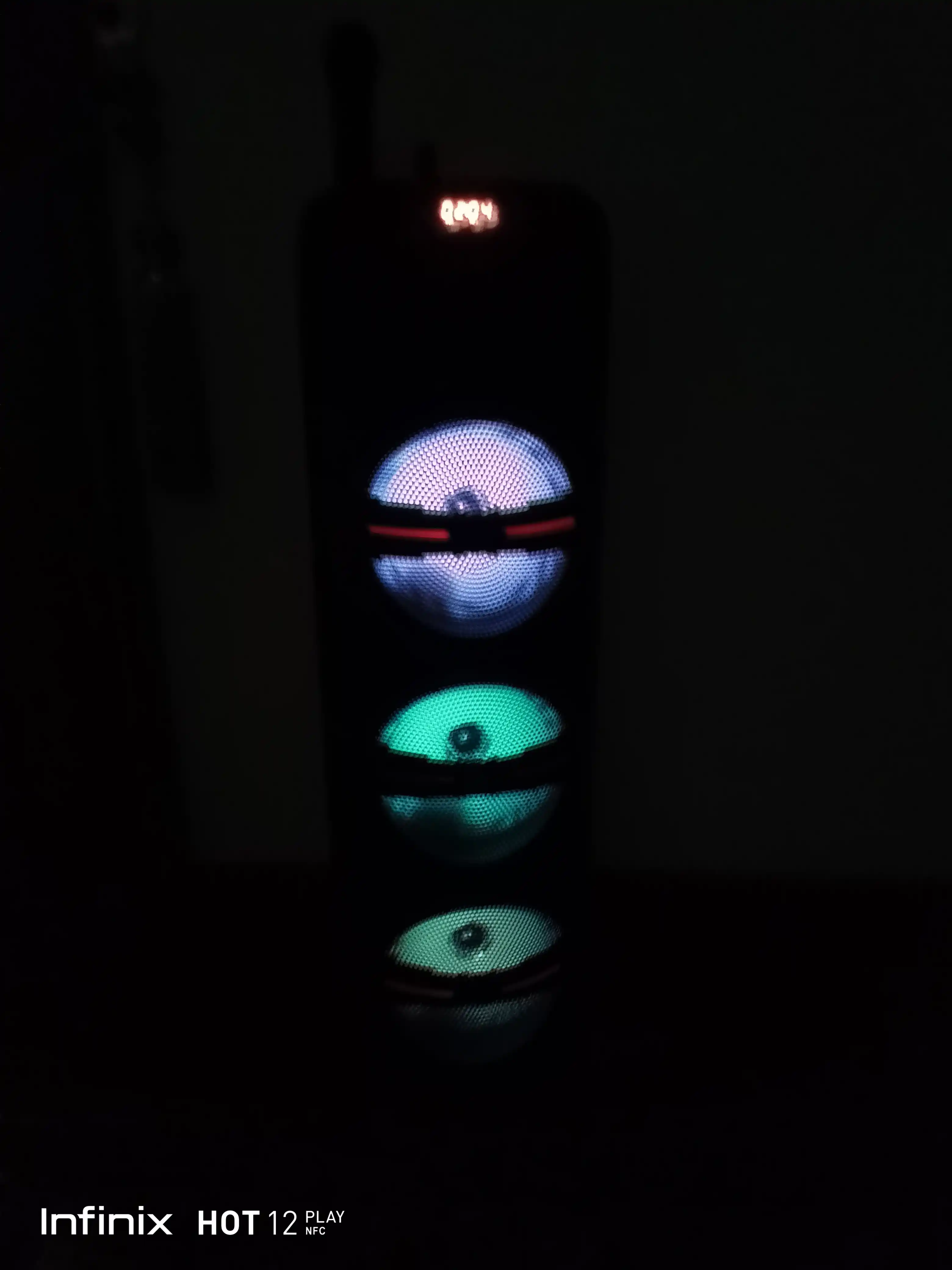 Bluetooth ZQS 8301 katta musiqiy kolonkasi, simsiz mikrofon va rangli musiqa bilan, 95 sm