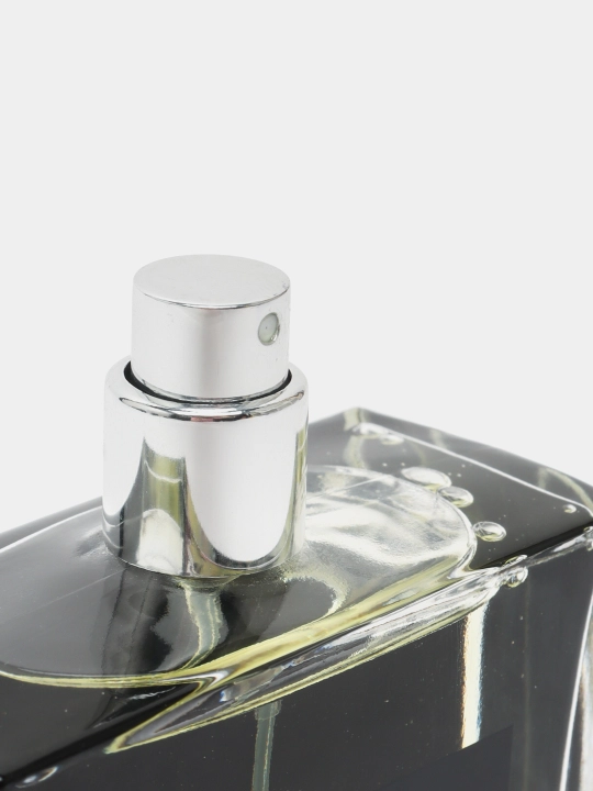 Erkaklar parfyumlangan suvi Magie Noire, 100 ml