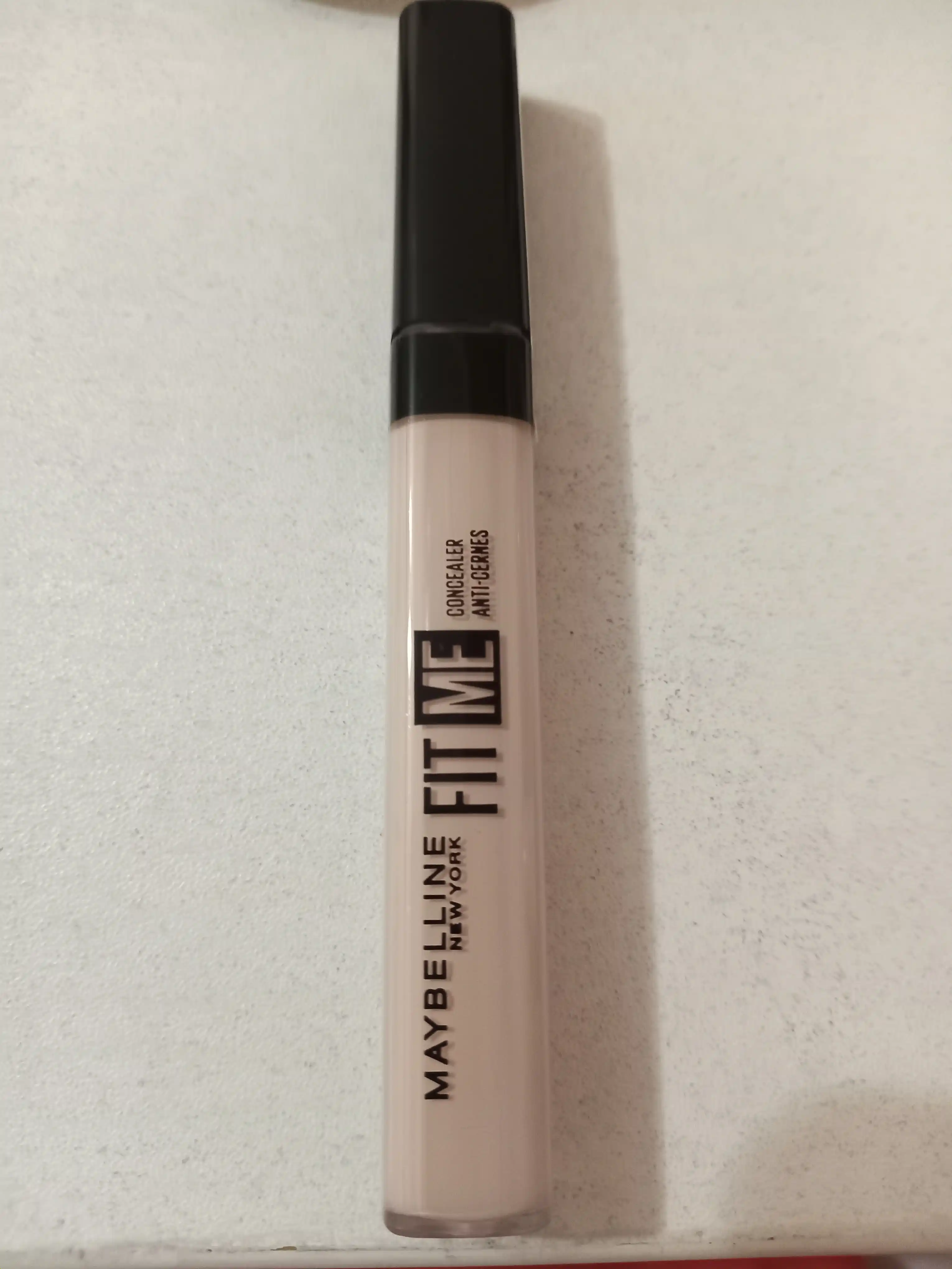 Консилер для лица Maybelline New York Fit Me, оттенок 03 фарфоровый, 6.8 мл