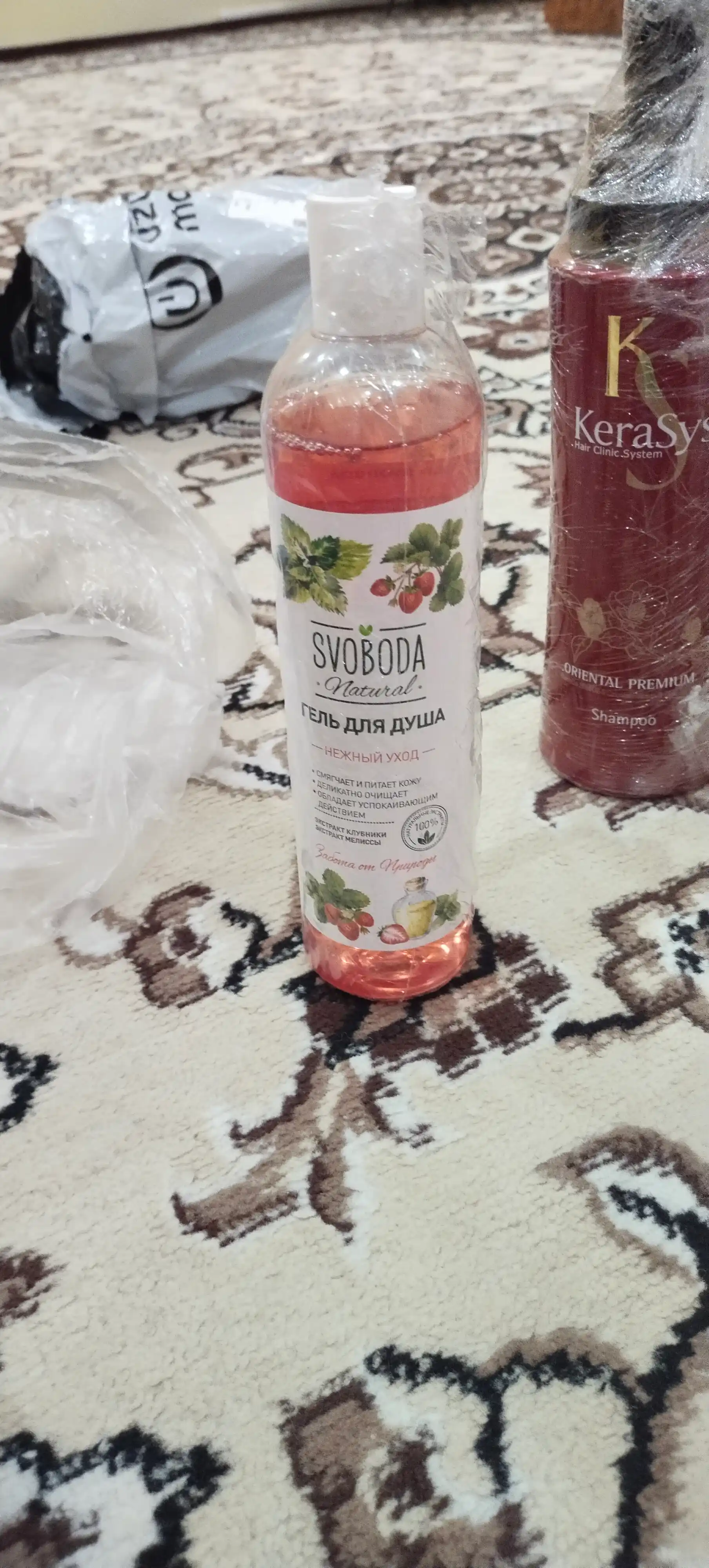 Dush uchun gel "SVOBODA" yumshoq parvarishlash, 430 ml