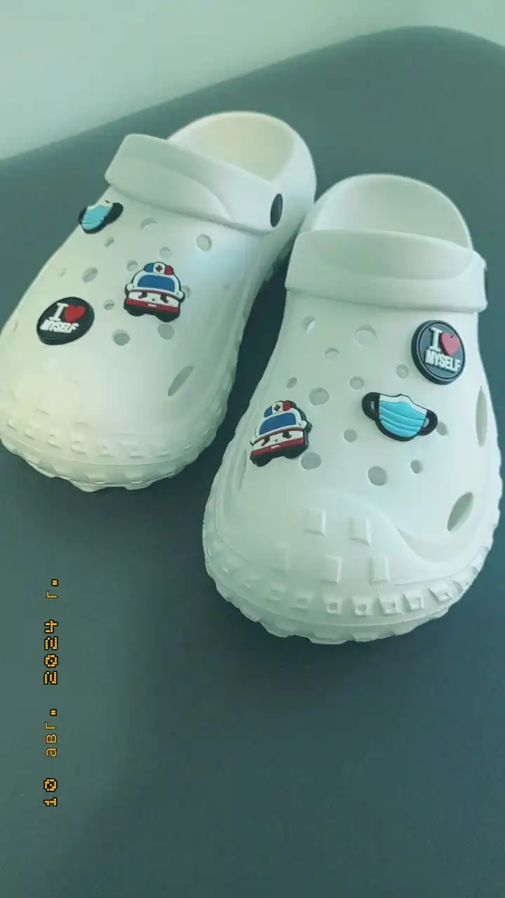 Jibitslar, poyabzal bezaklari