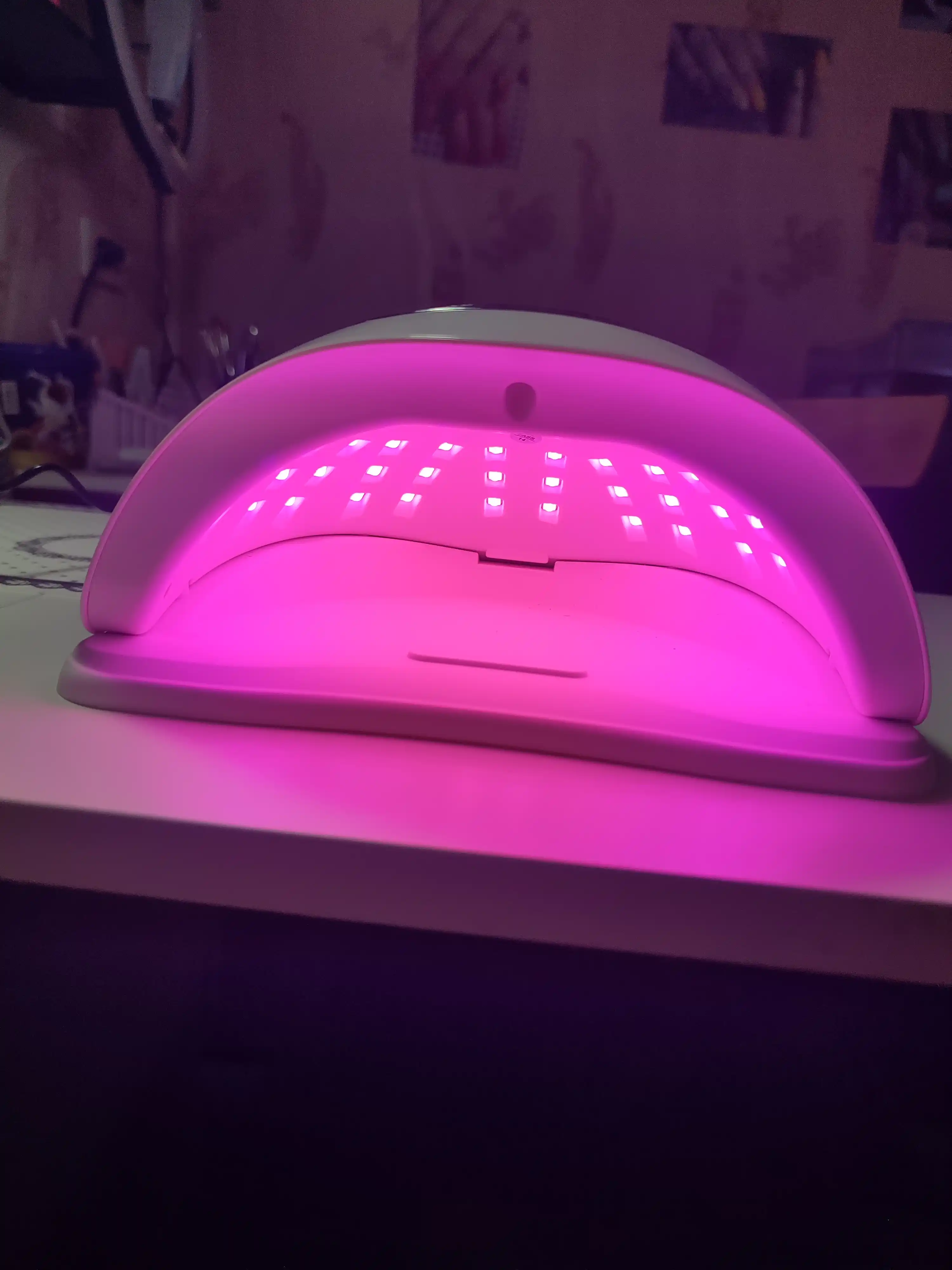 Professional manikyur va pedikyur SUN Х15 Max lampasi, 280 Vt, lakni quritish, UV/LED