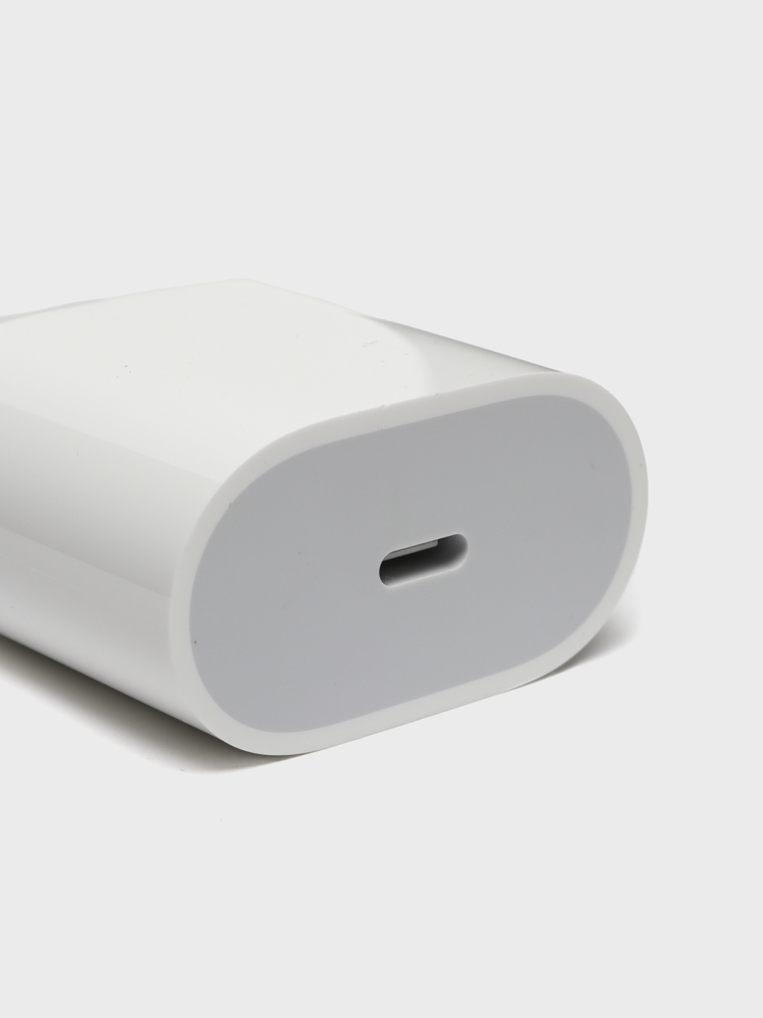 Apple 20w zaryadkasi, apple 20w adapter, 2 pin zaryad qurilmasi, iPhone va iPad