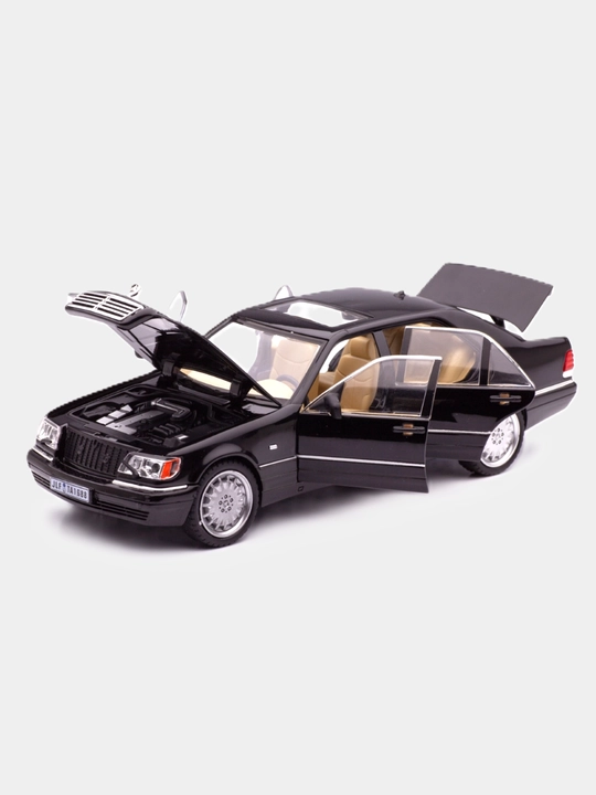 O'yinchoq metall mashinasi Mercedes-Benz AMG 6.3, Nissan Skyline GTR "Jinlifang" 1:24