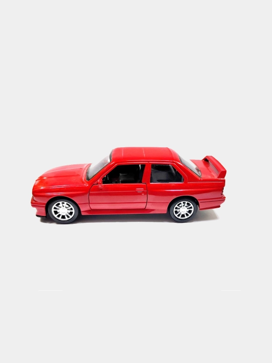 Машинка игрушка BMW M525, металлическая, с эффектами масштаб 1:24