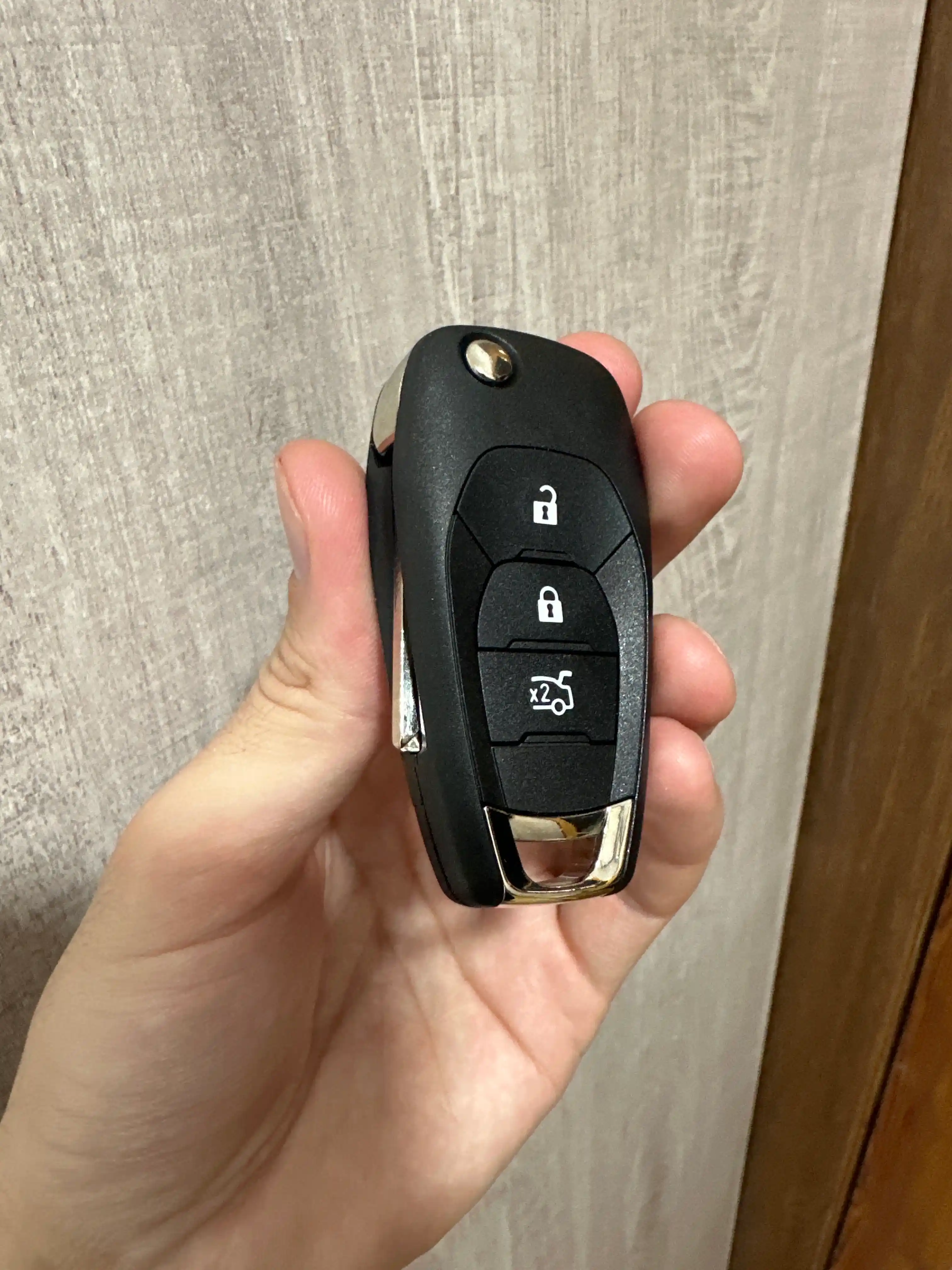 Выкидной ключ нового образца на Chevrolet Cobalt