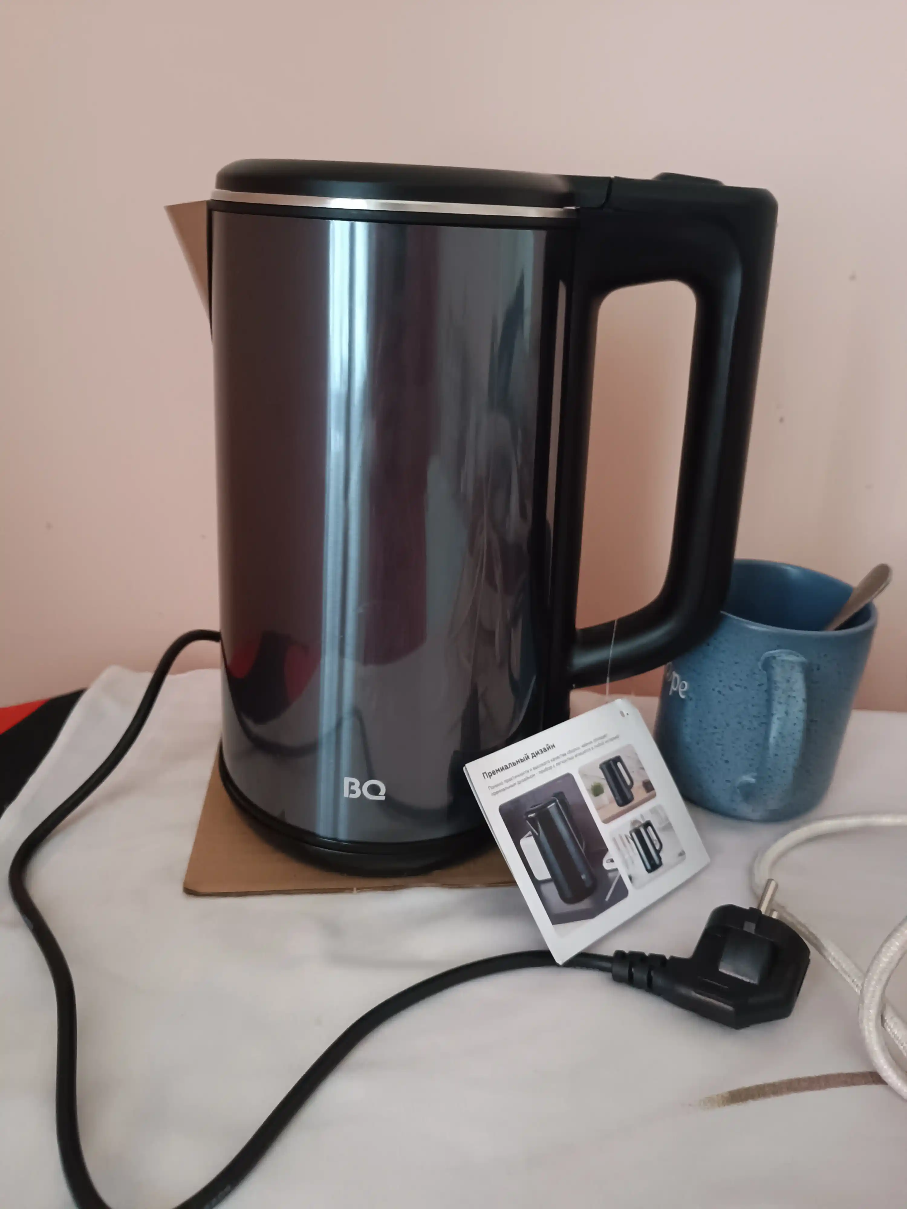 Elektr choynak BQ KT2026S,uch qatlamli korpus, 2200 Vt, 1,8 litr