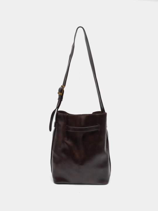 Ayollar baget sumkasi, yelkama