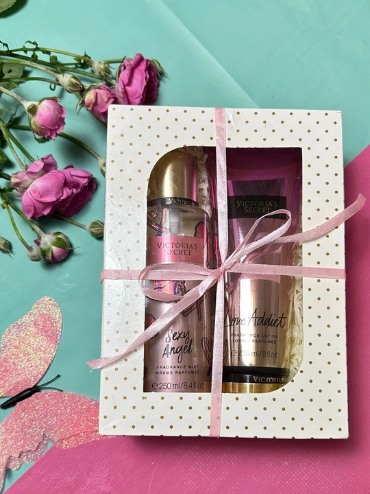 Sovg'a uchun parfyum to'plami Victoria's Secret losyoni va sprey-mist, 236 ml + 250 ml - 