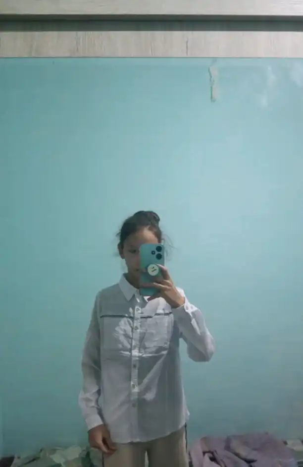 Maktab ko'ylagi 