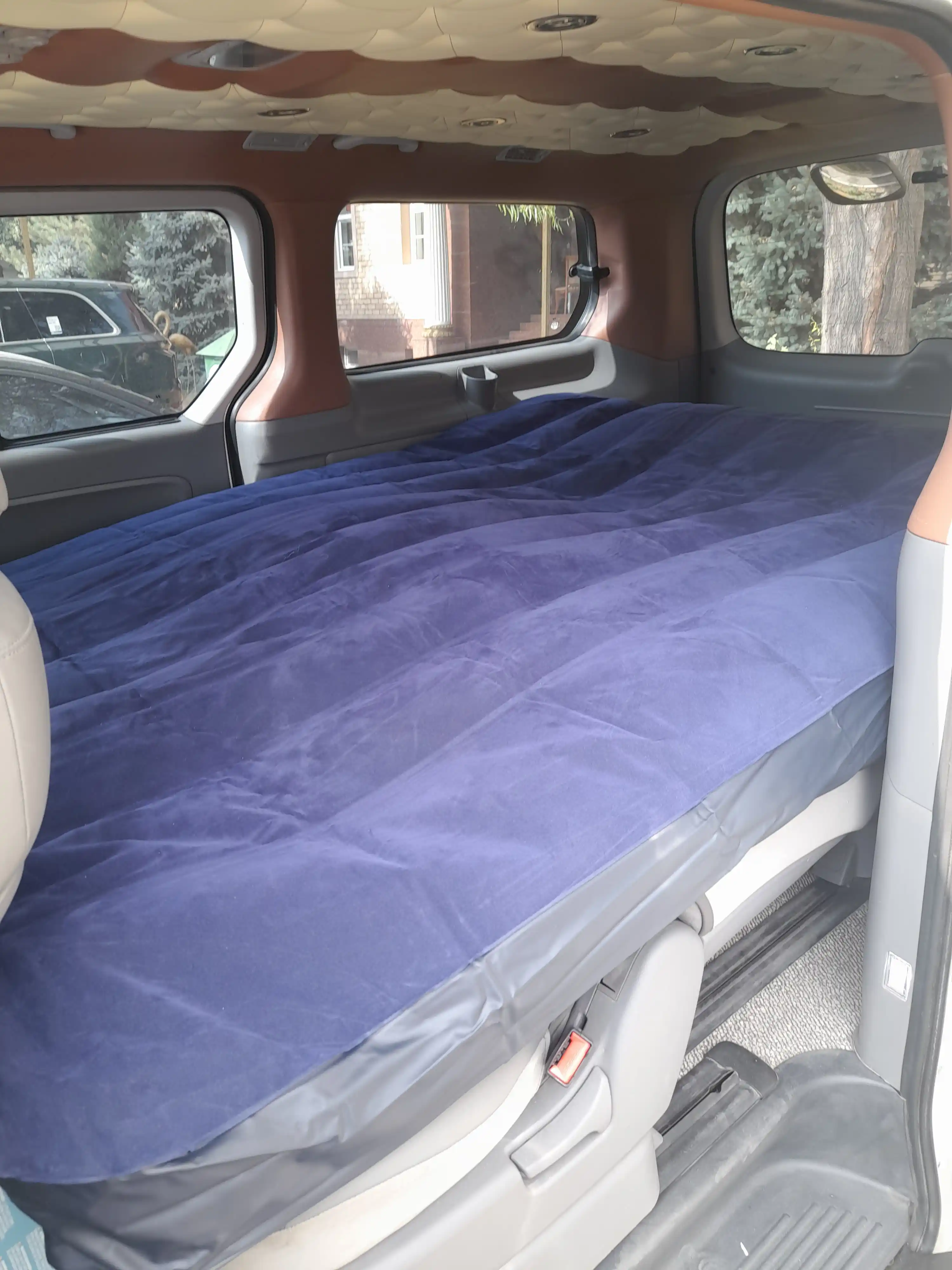 Puflanadigan matras ikki kishilik, nasos va yostiqlar bilan Intex 64765, 203 * 152 * 25 sm