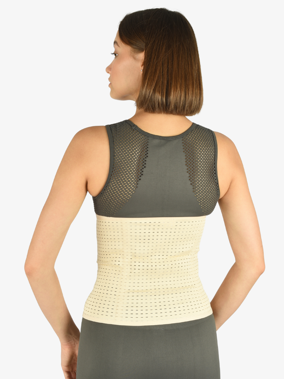 Taytlari tushirilgan qizning surati Taytlari tushirilgan qizning surati