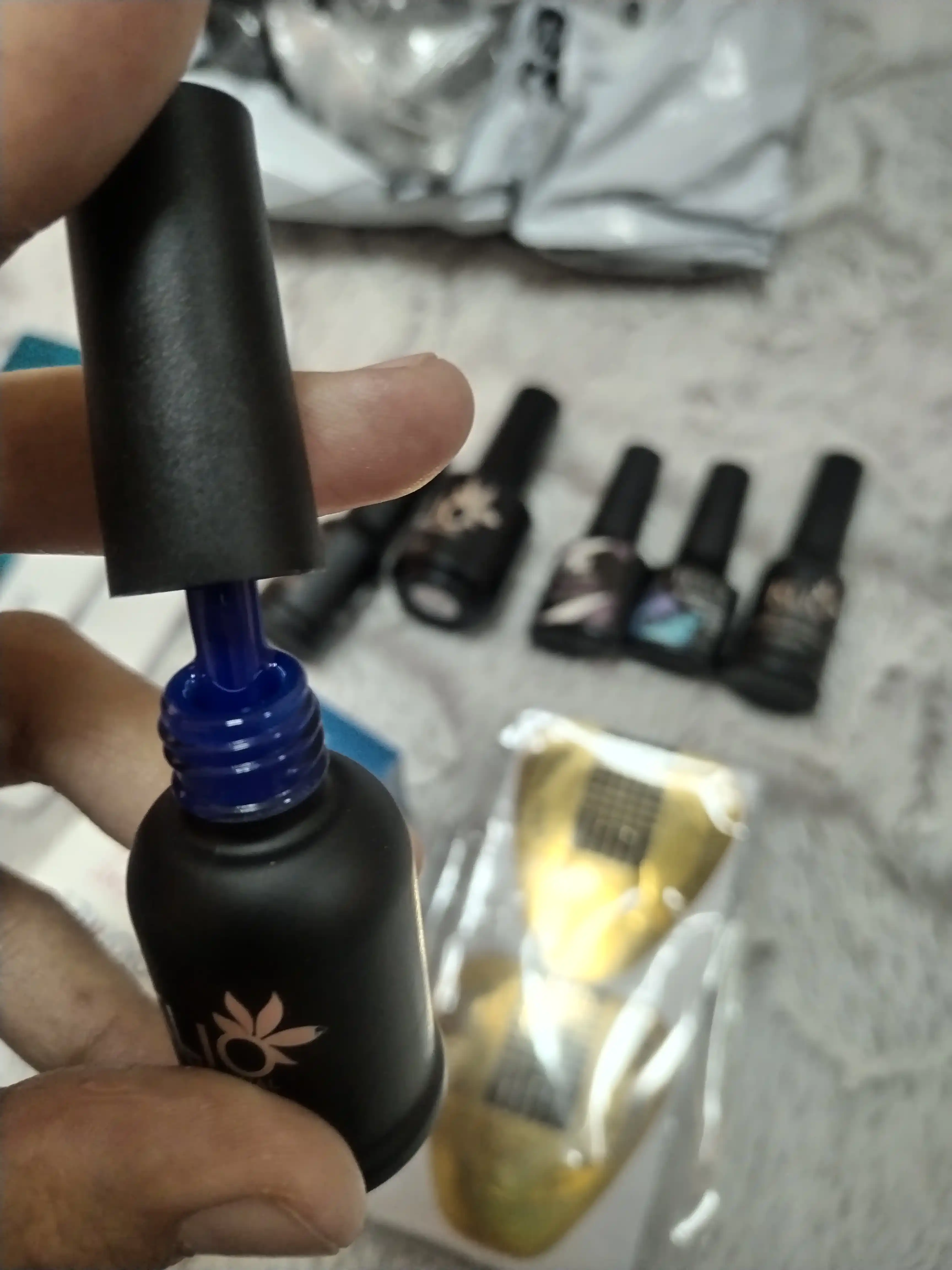 Shaffof asos Klio, tirnoqlarni mustahkamlash uchun 15 ml