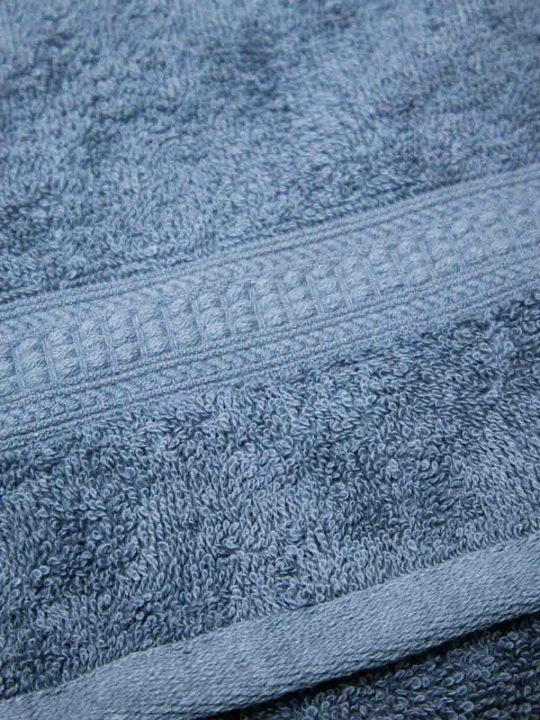 Trio sochig‘i 100% paxtadan, yumshoq va shimuvchan, 72×147 va 40×60 sm o‘lchamlarda