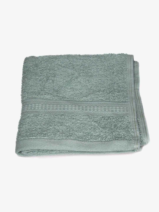 Trio sochig‘i 100% paxtadan, yumshoq va shimuvchan, 72×147 va 40×60 sm o‘lchamlarda