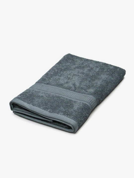 Trio sochig‘i 100% paxtadan, yumshoq va shimuvchan, 72×147 va 40×60 sm o‘lchamlarda