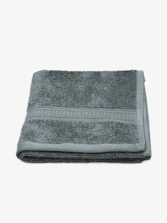 Trio sochig‘i 100% paxtadan, yumshoq va shimuvchan, 72×147 va 40×60 sm o‘lchamlarda