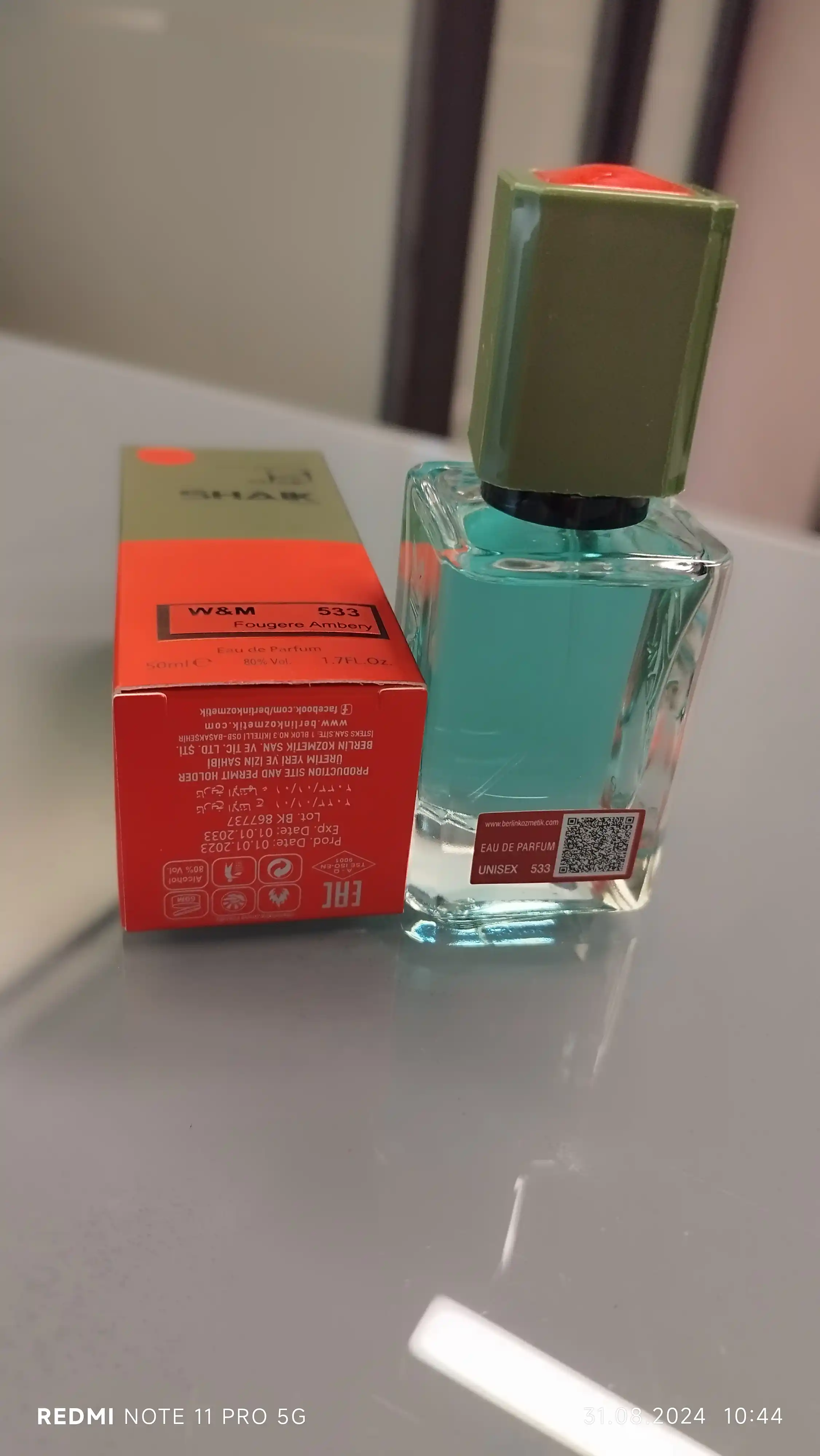 Parfyumlangan suv SHAIK 533, Orto Parisi Megamare, uniseks, 50 ml