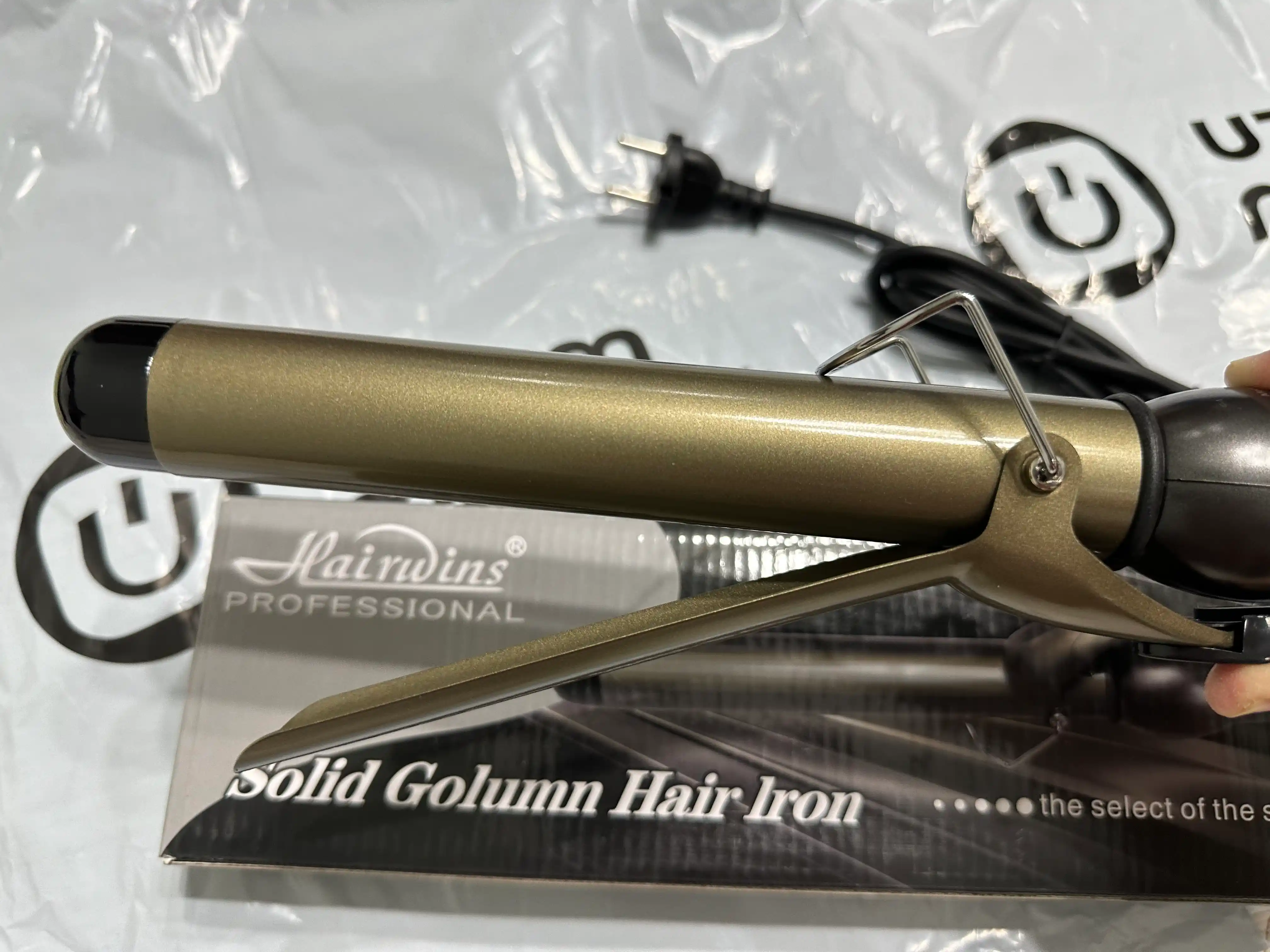 Professional ployka dazmol Hairwins HW-8810 soch turmaklash uchun, harorat nazorati