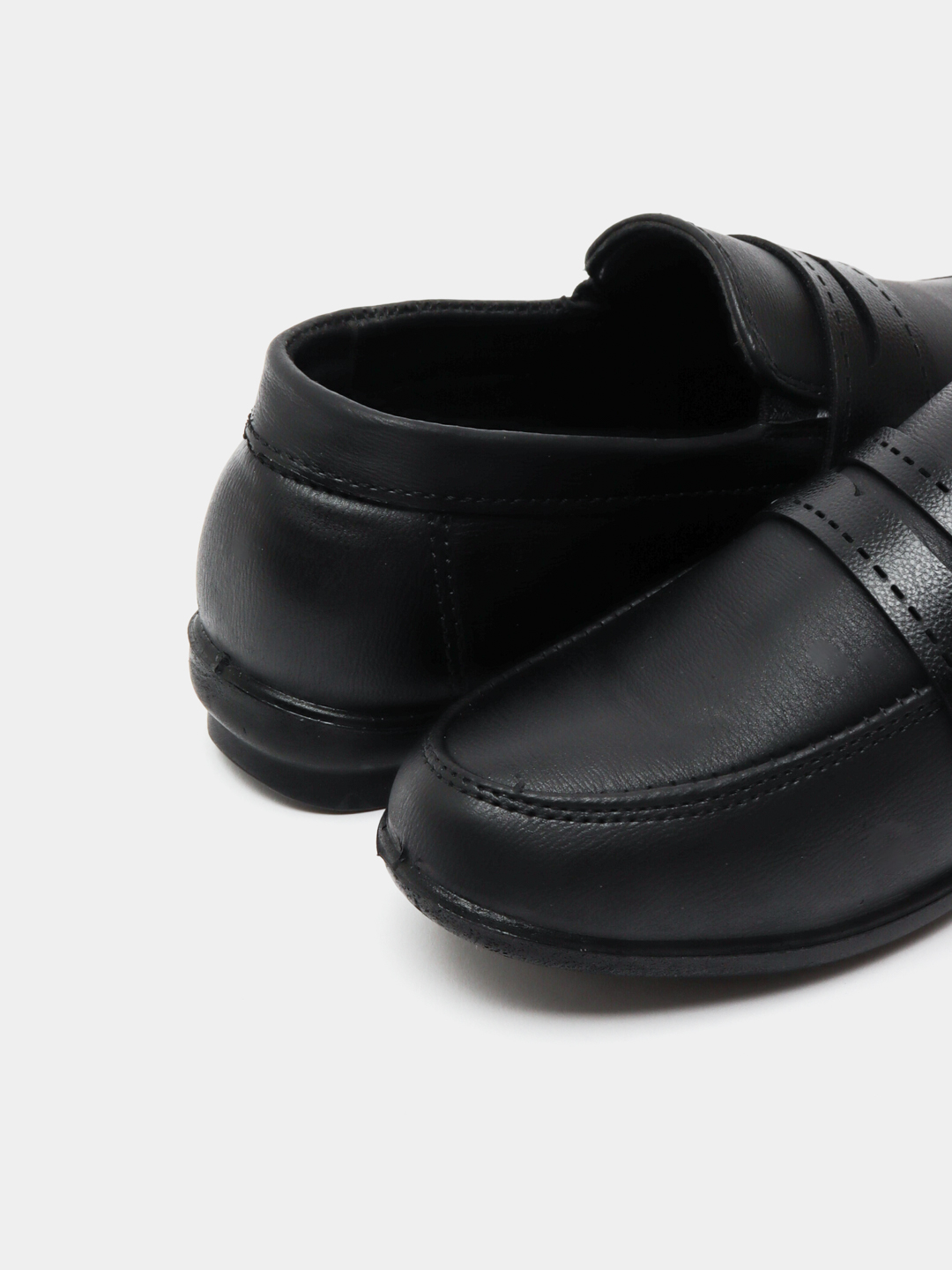 O'g'il bolalar uchun poyabzal, maktab uchun, yumshoq